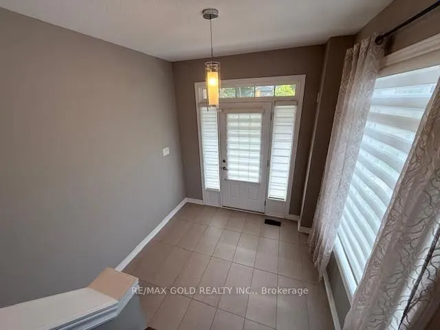 215 Dundas Street E, #8