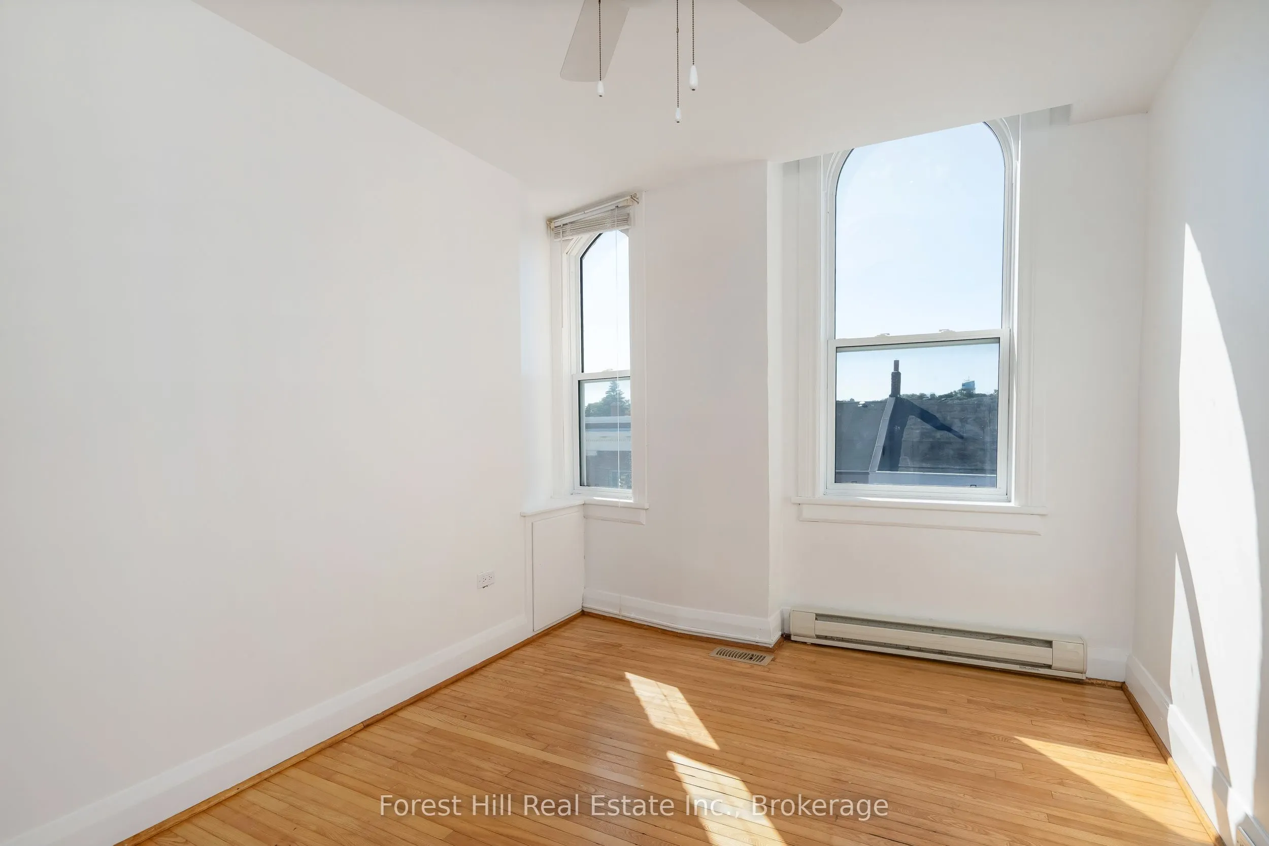 29 SYKES Street N, #202