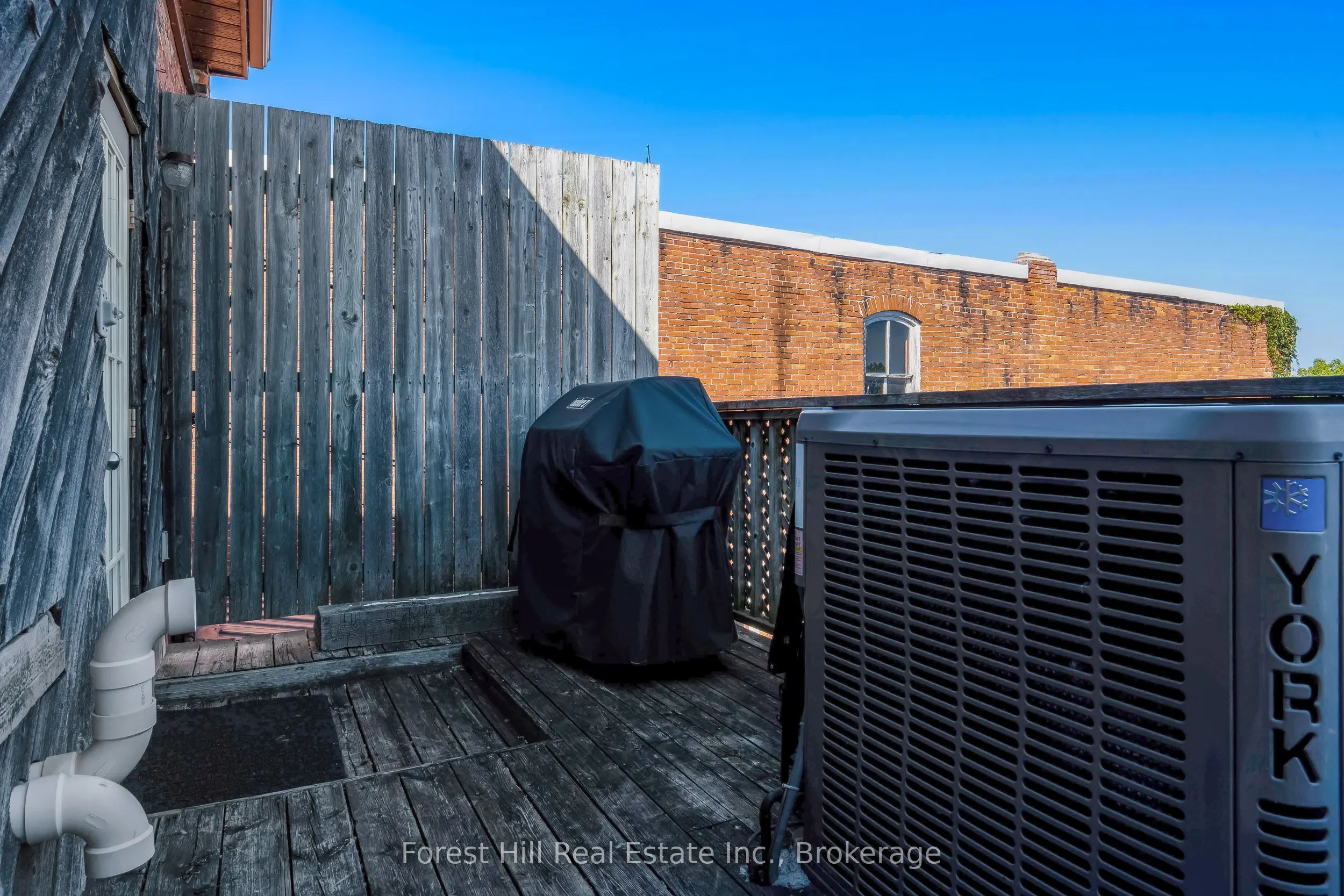 29 SYKES Street N, #202