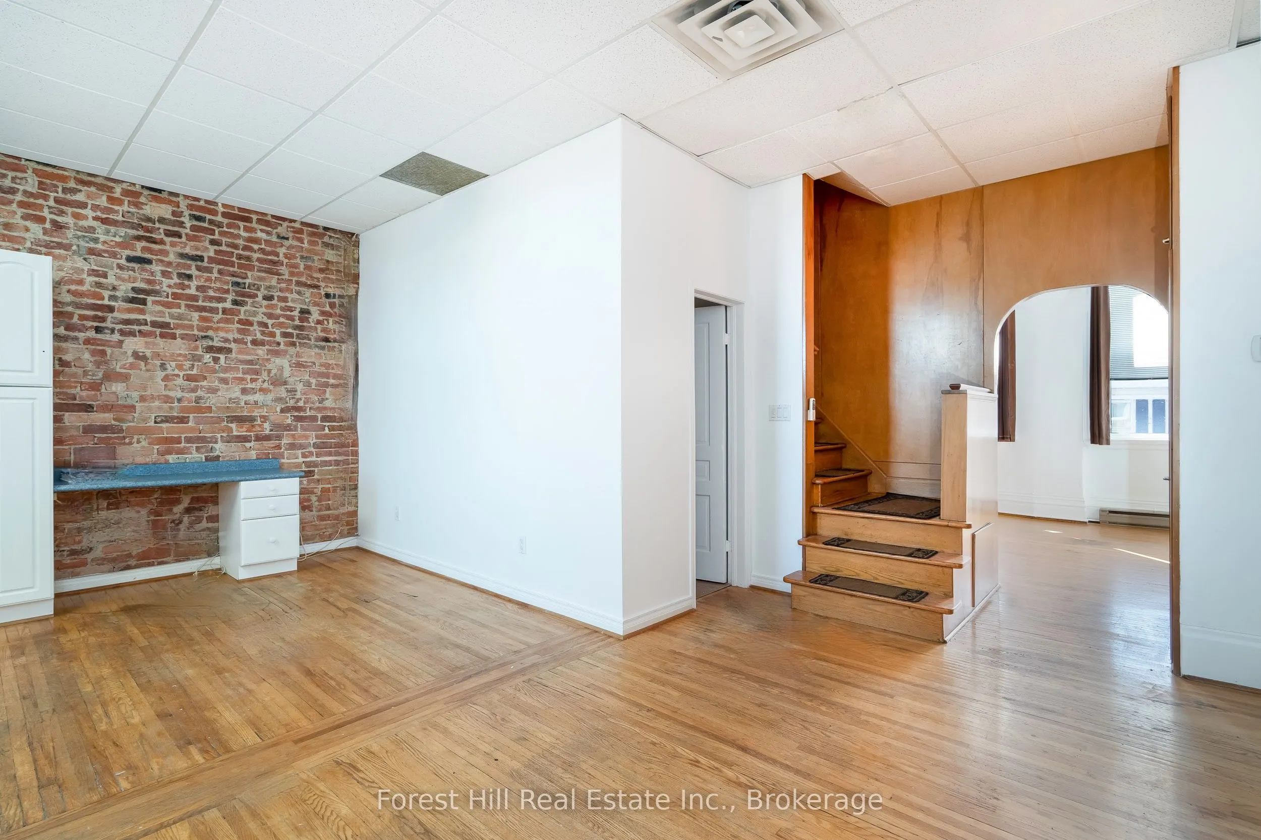 29 SYKES Street N, #202