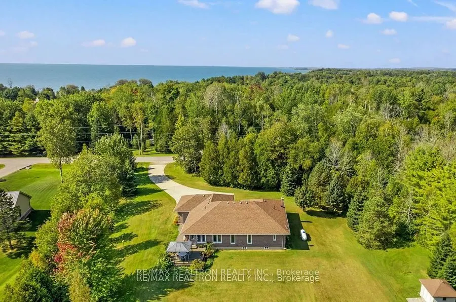 393 Nawautin Drive N