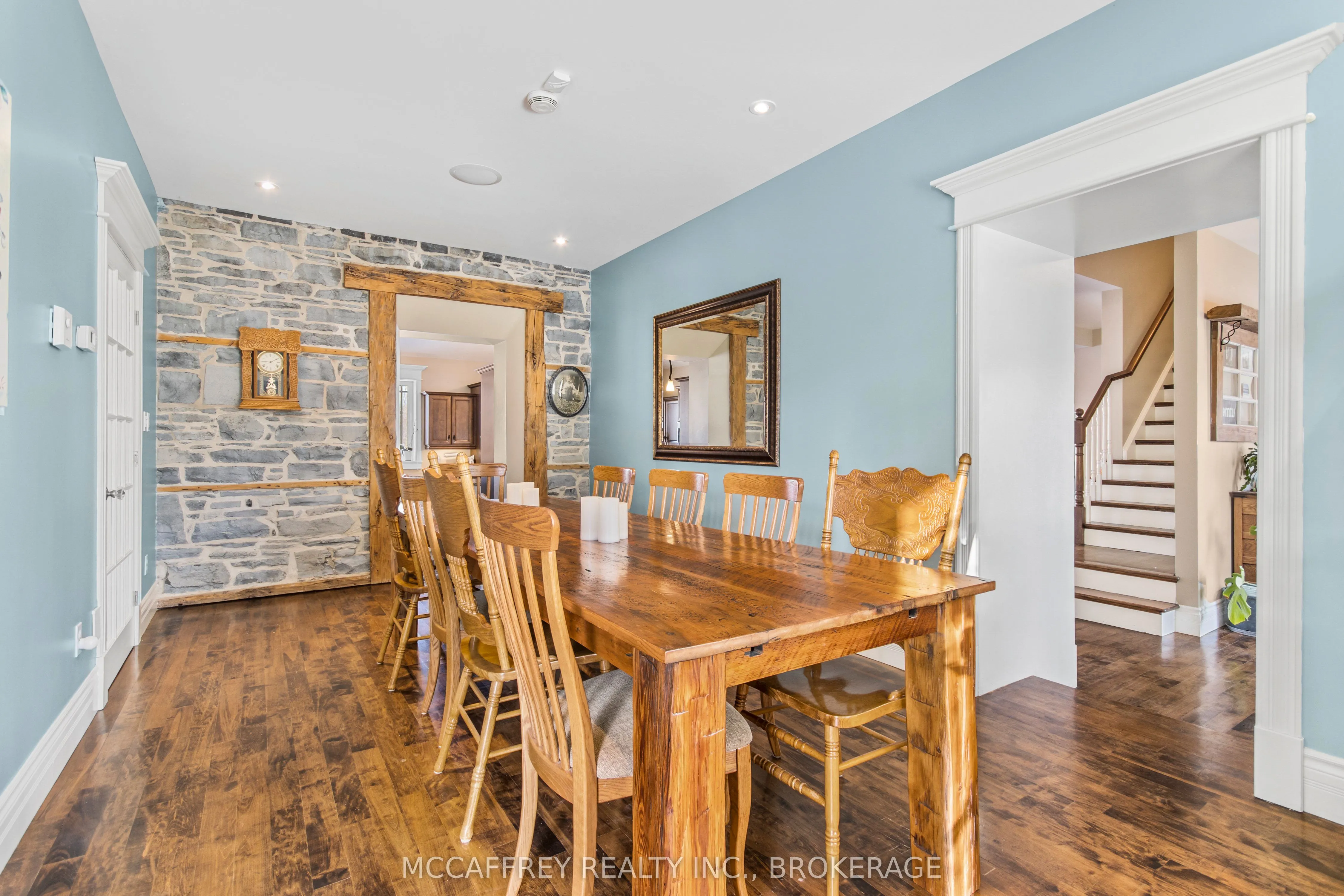 3994 HOWES Road