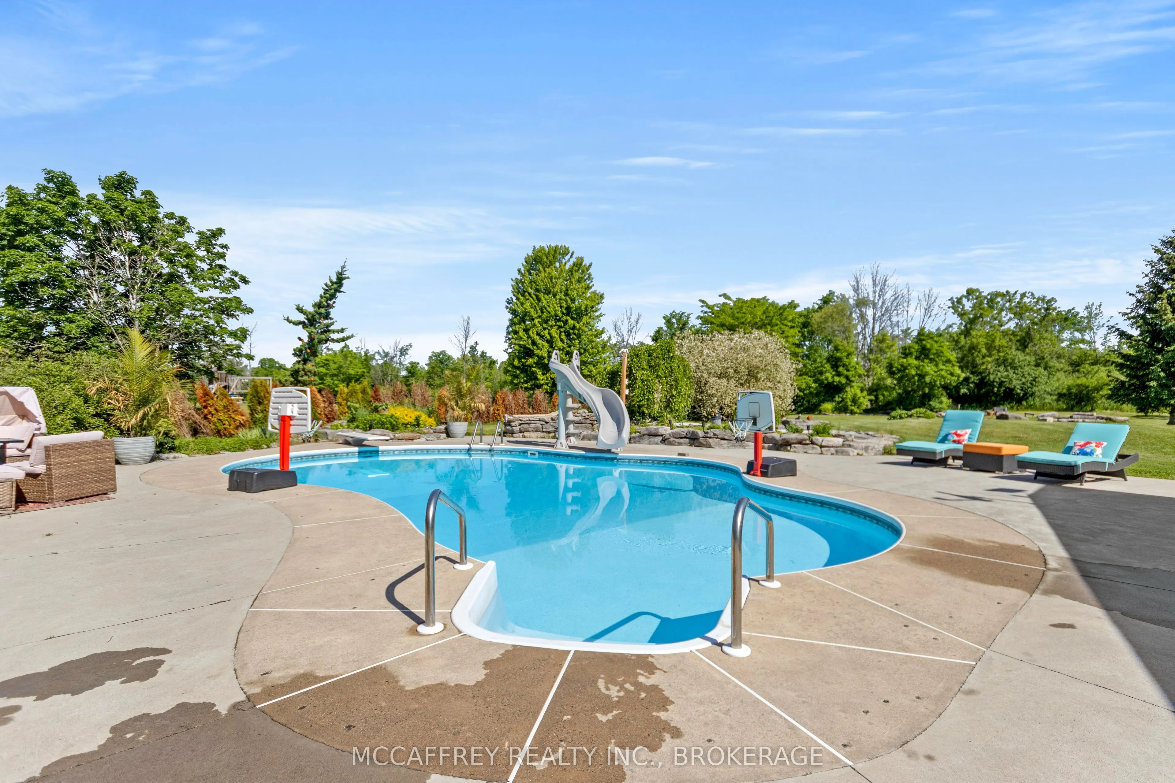 3994 HOWES Road