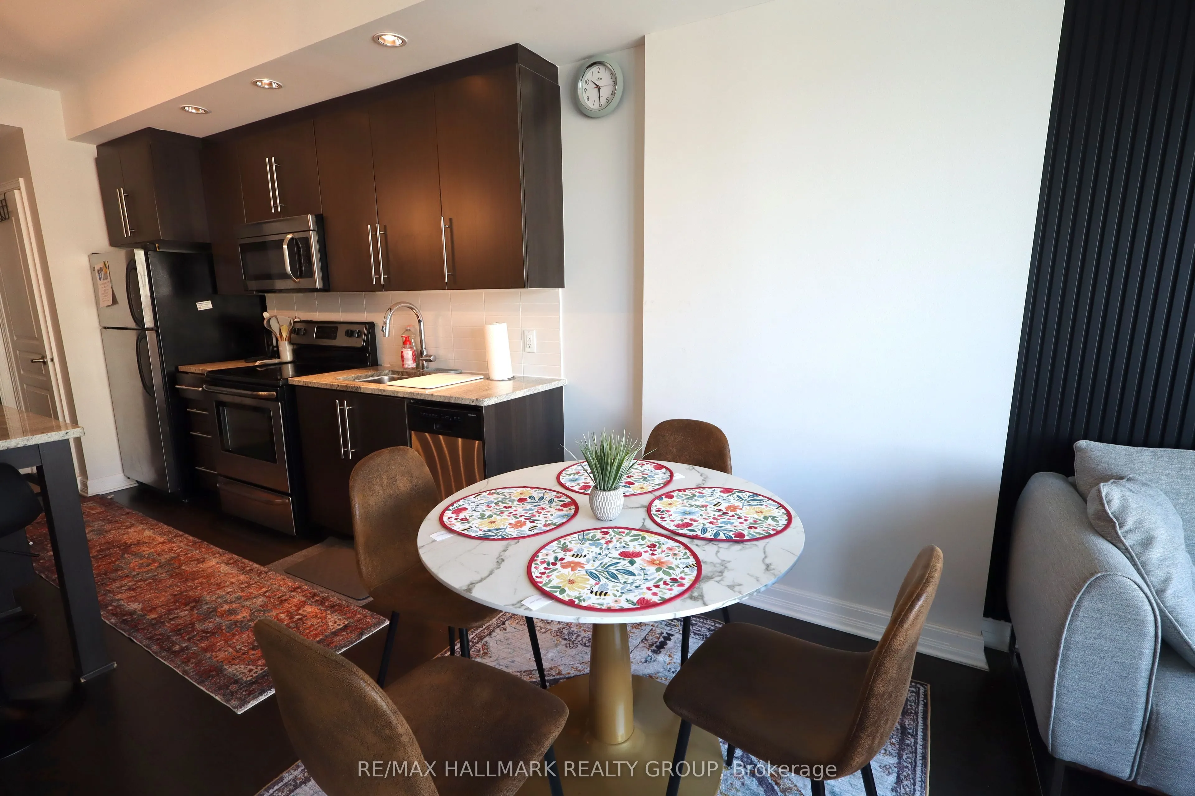 238 Besserer Street, #1109