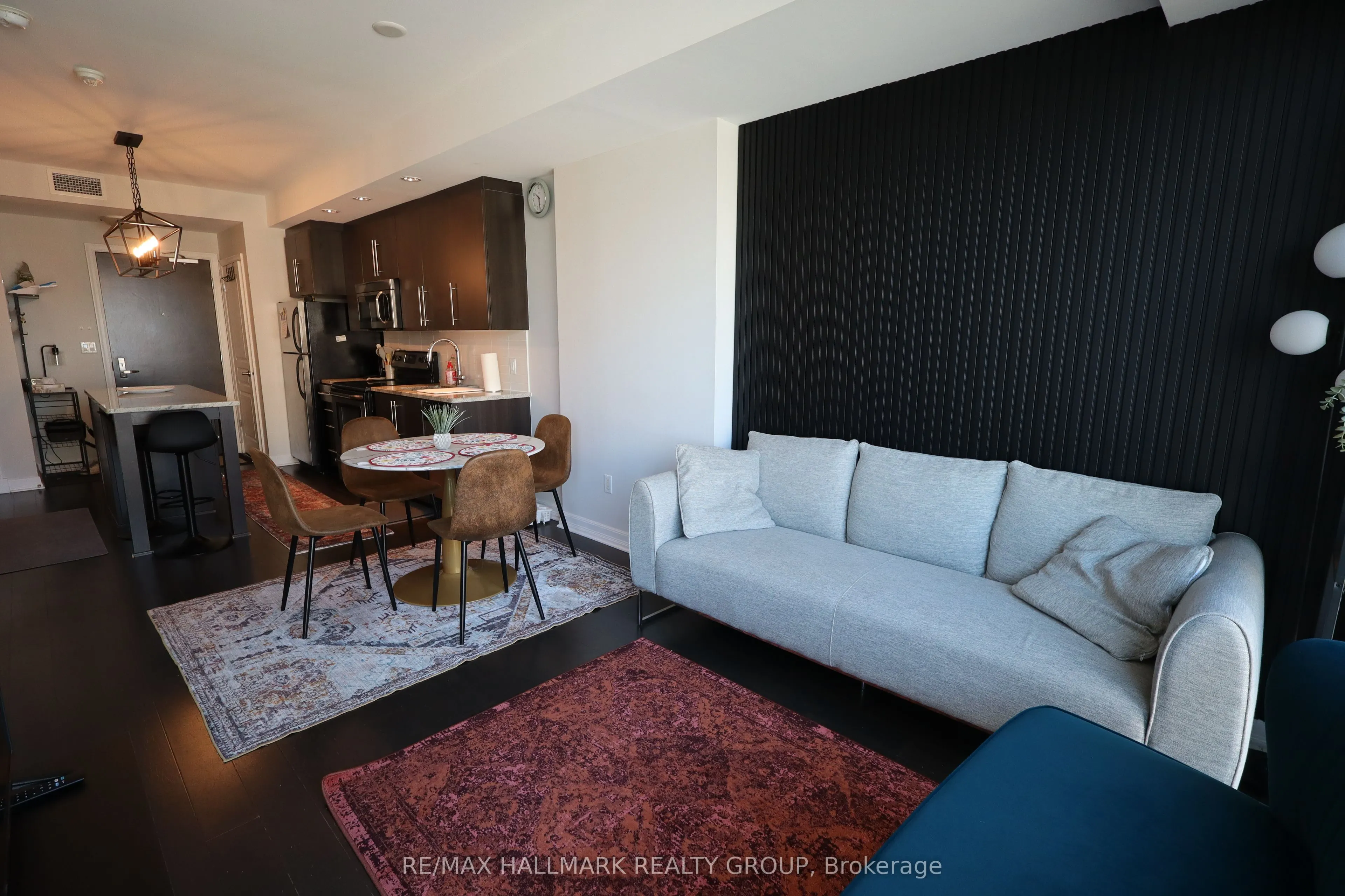 238 Besserer Street, #1109