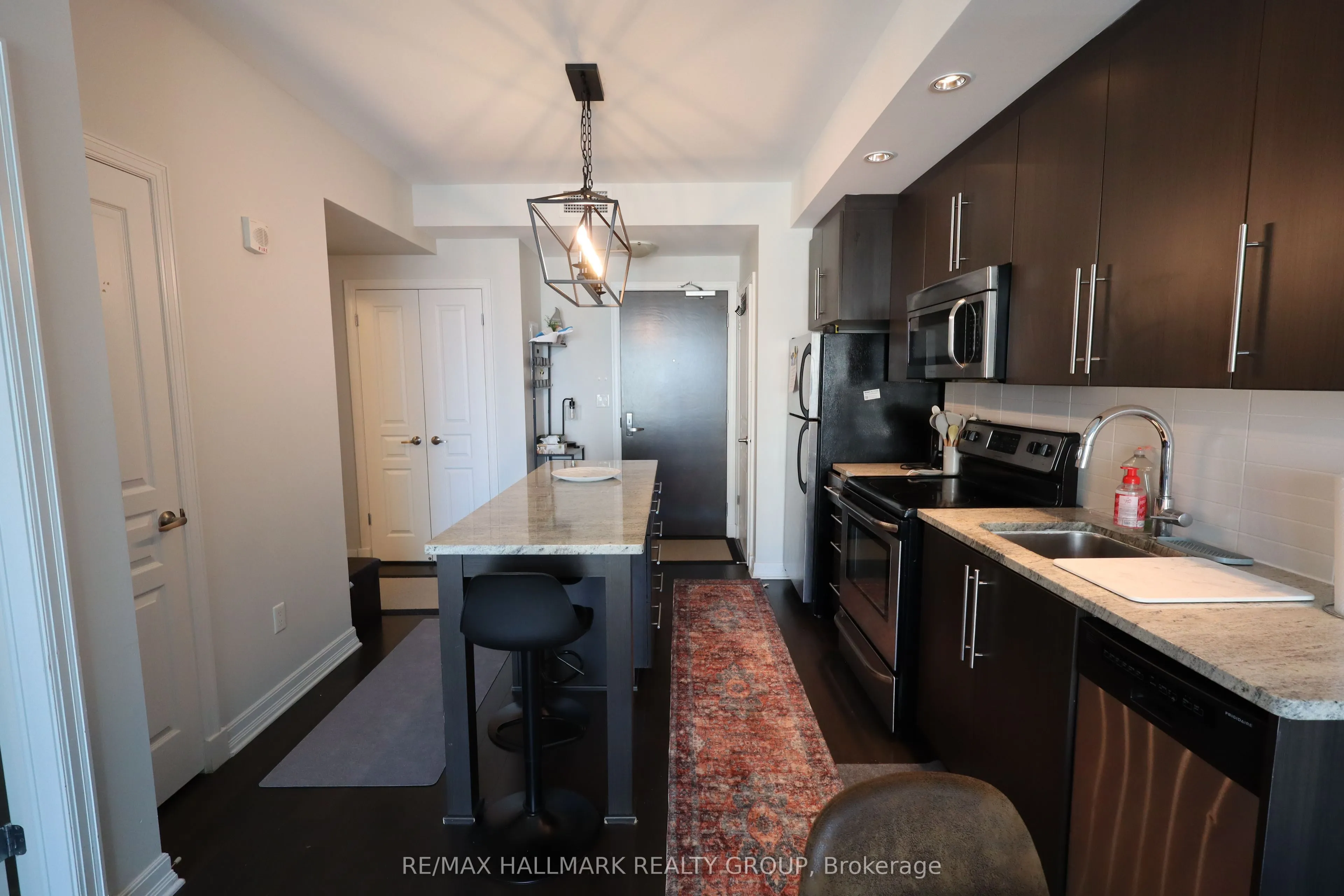 238 Besserer Street, #1109