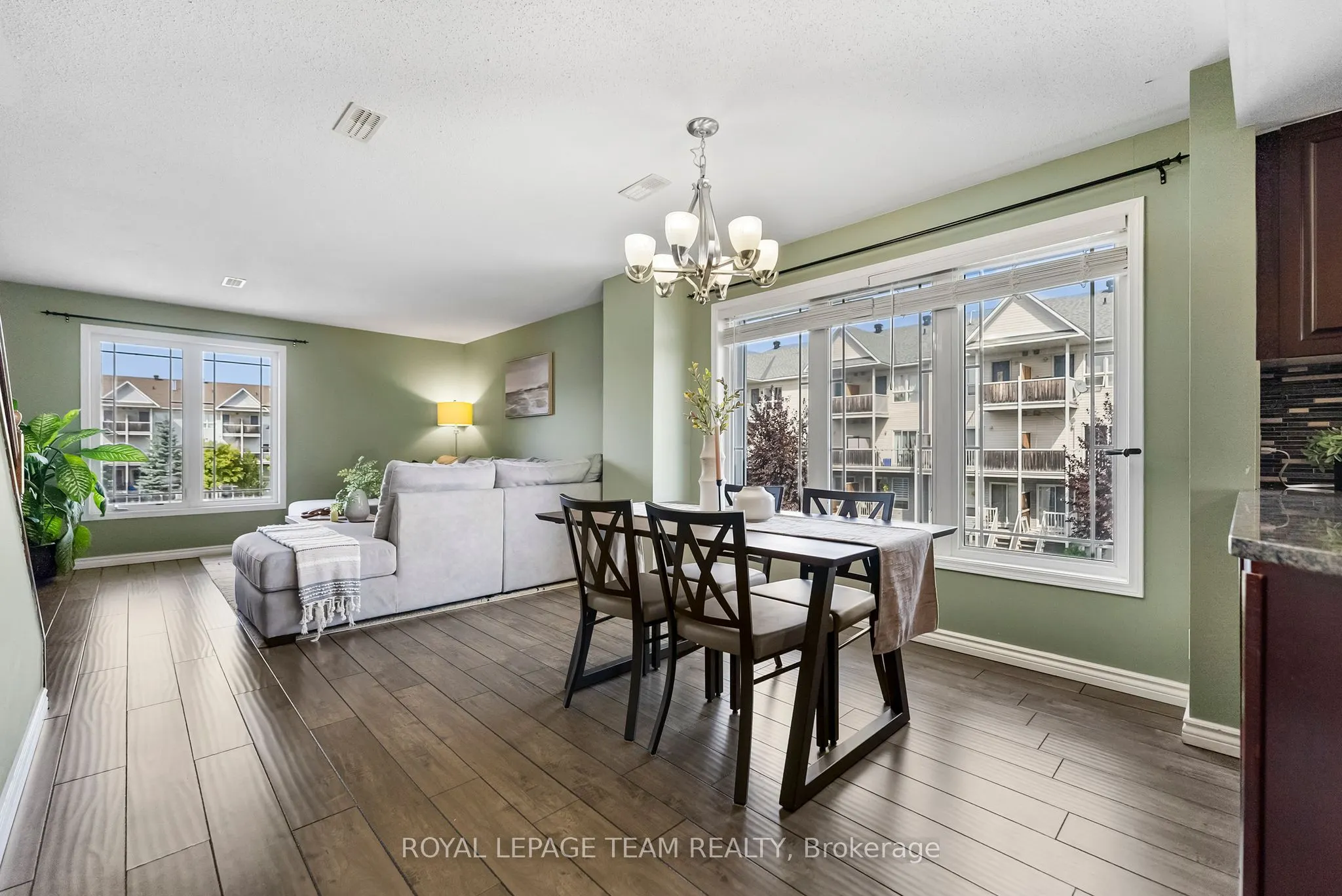 368 Crownridge Drive, #24