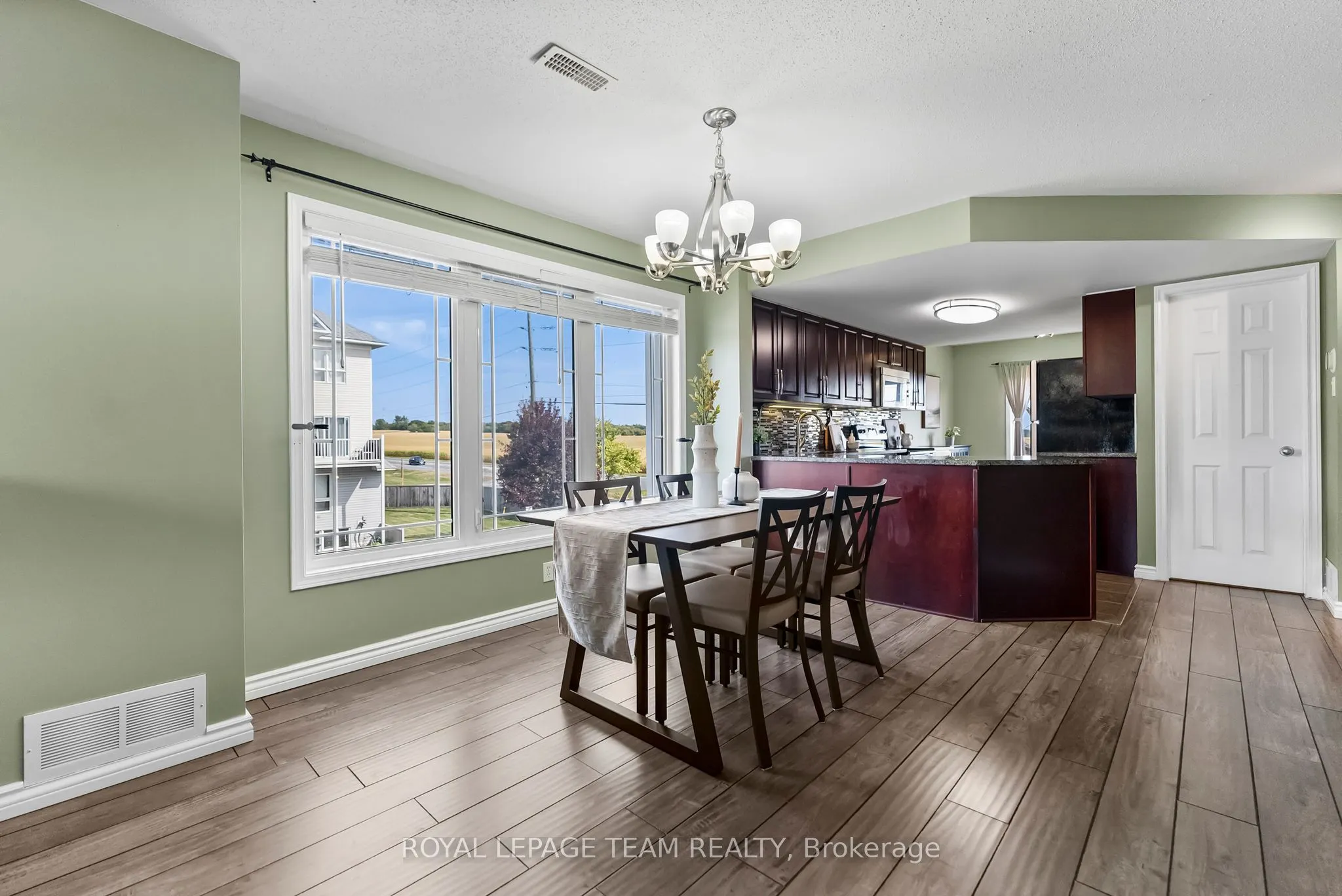 368 Crownridge Drive, #24