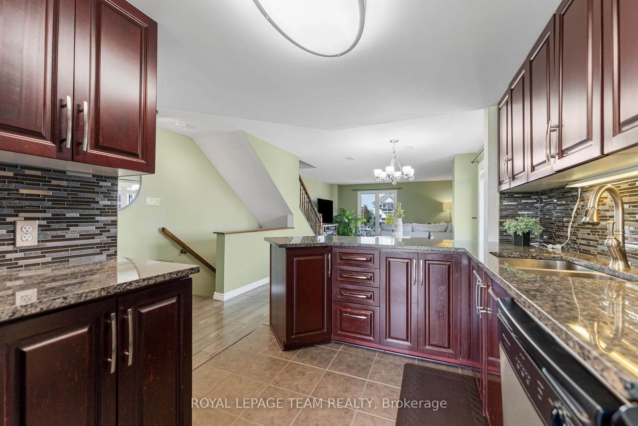 368 Crownridge Drive, #24