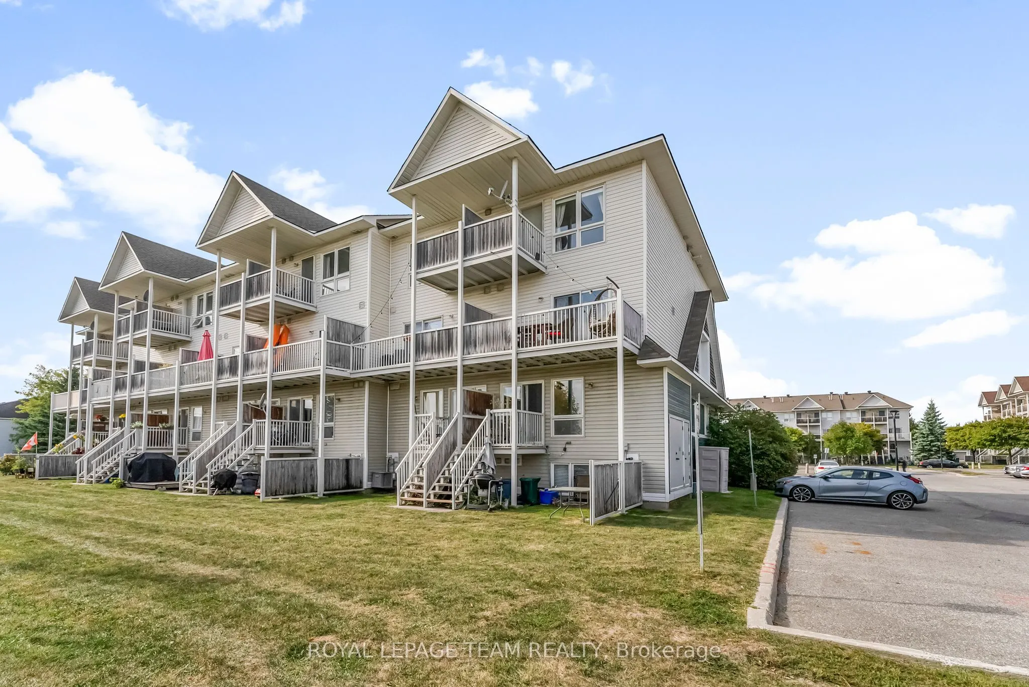 368 Crownridge Drive, #24