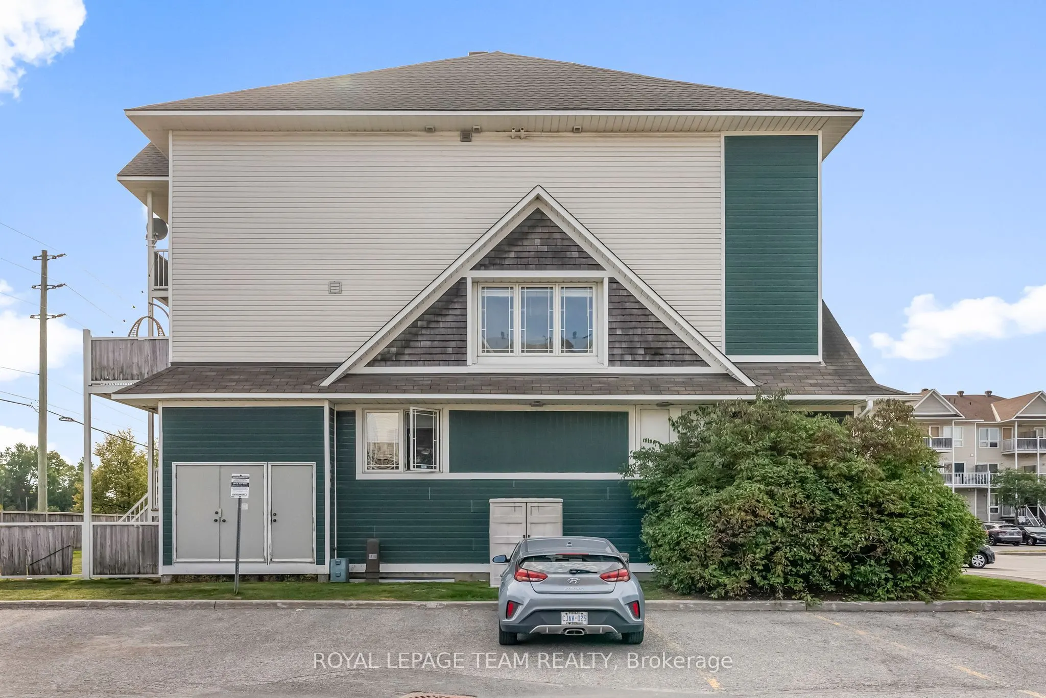 368 Crownridge Drive, #24