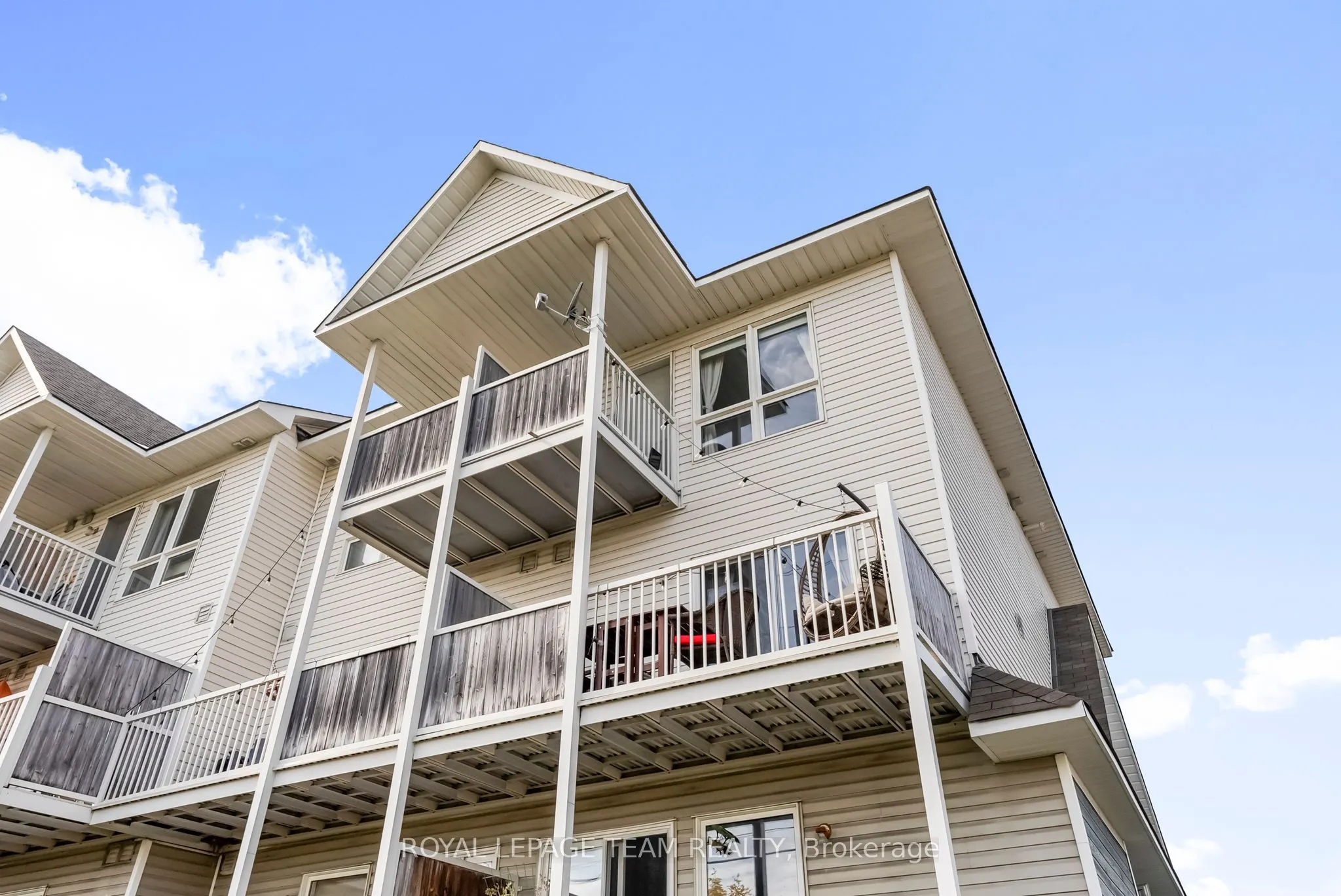 368 Crownridge Drive, #24
