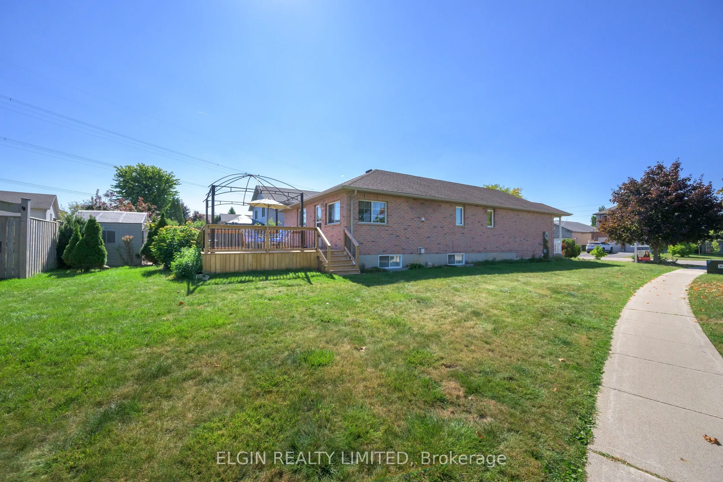 1 MAGNOLIA Court
