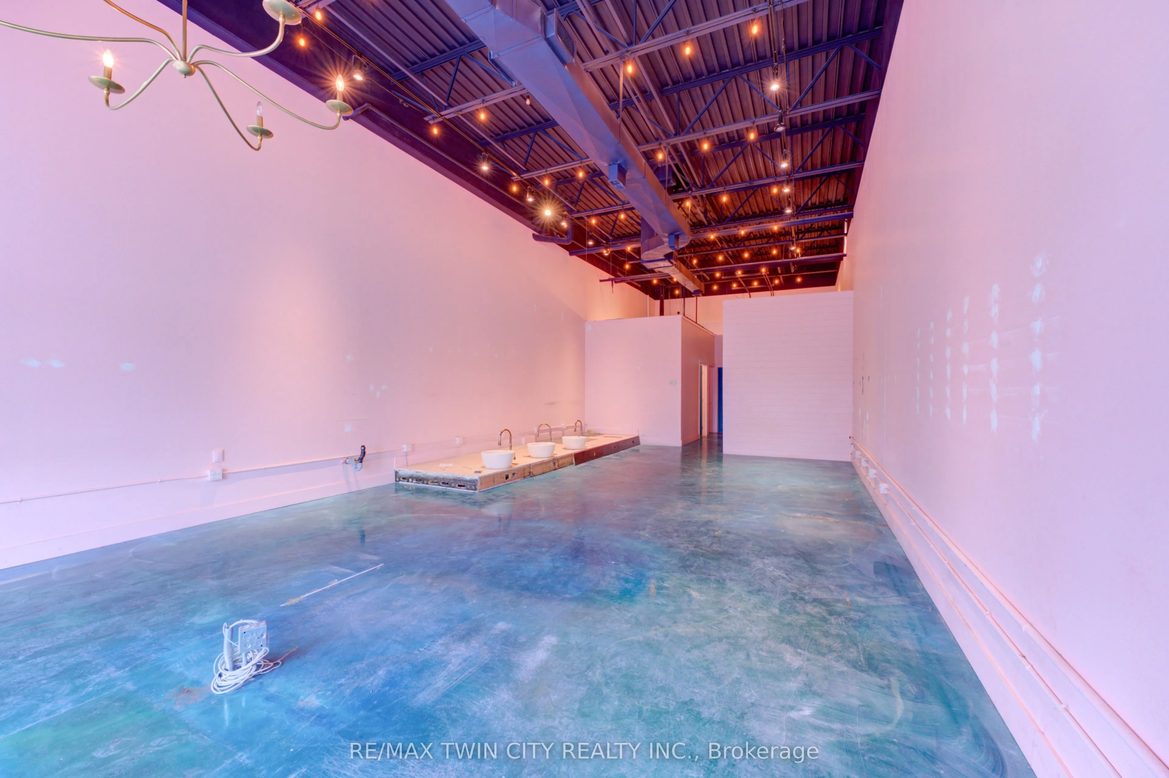 320 Colborne Street W, #13