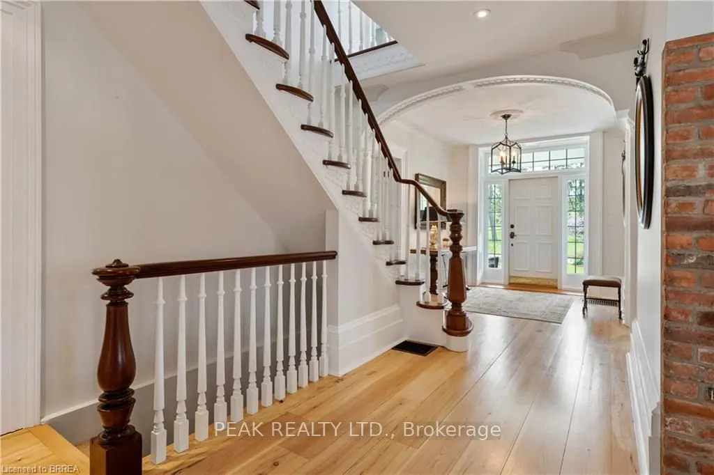 143 East River Road