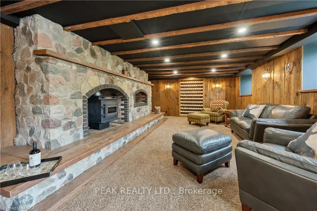 143 East River Road