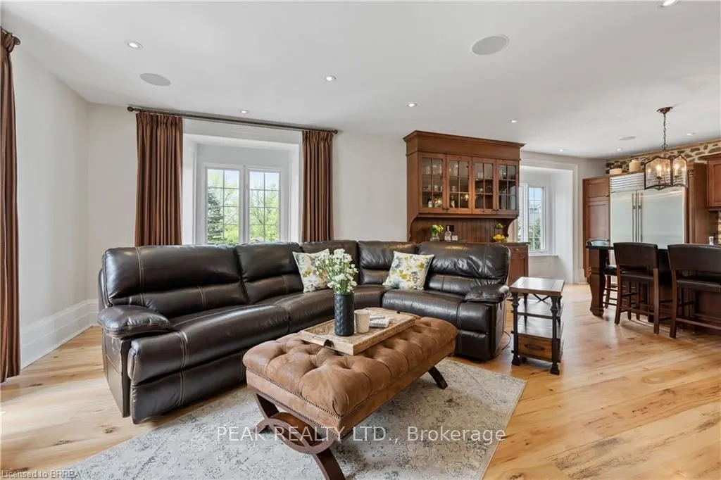 143 East River Road