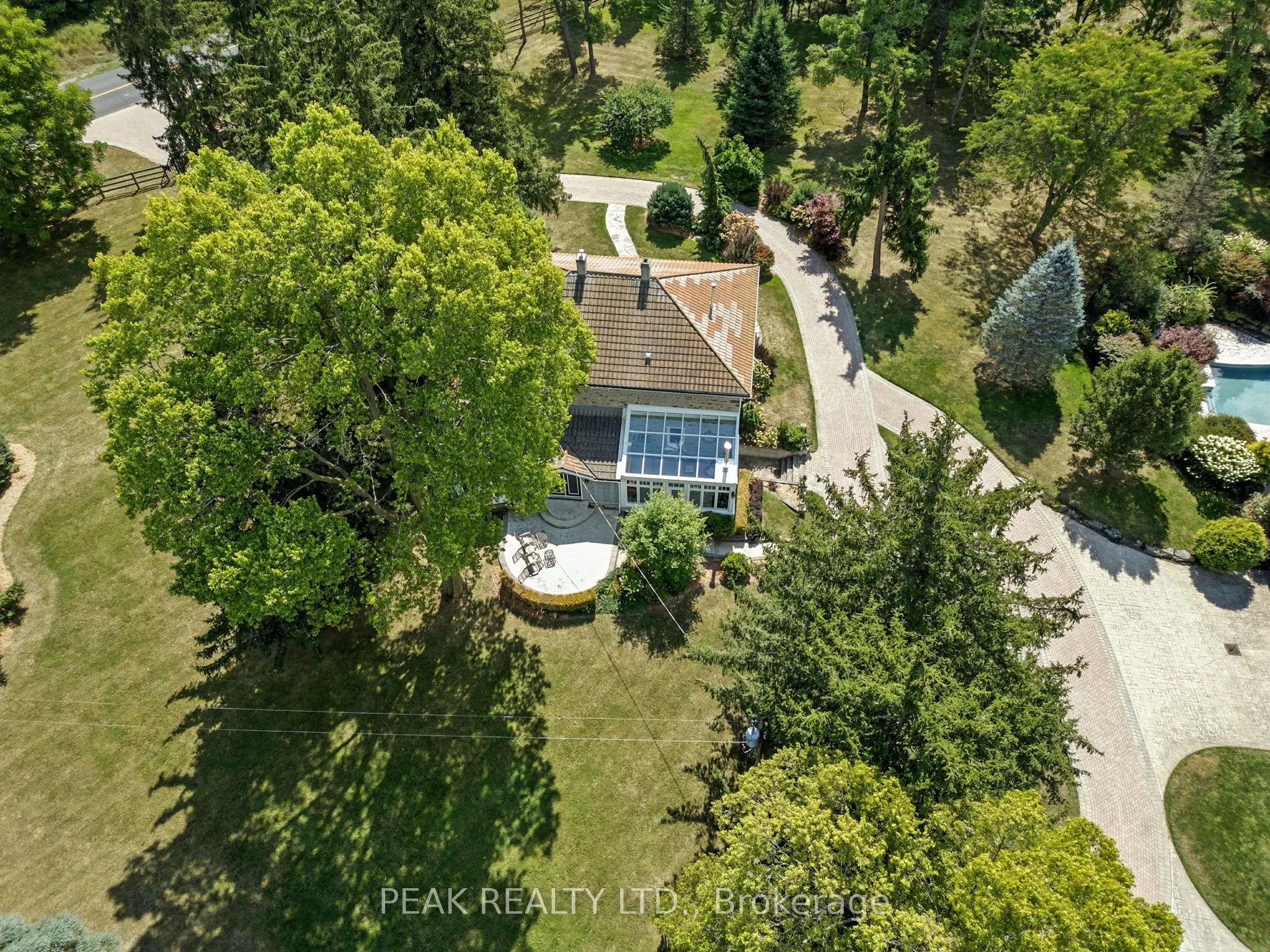 143 East River Road