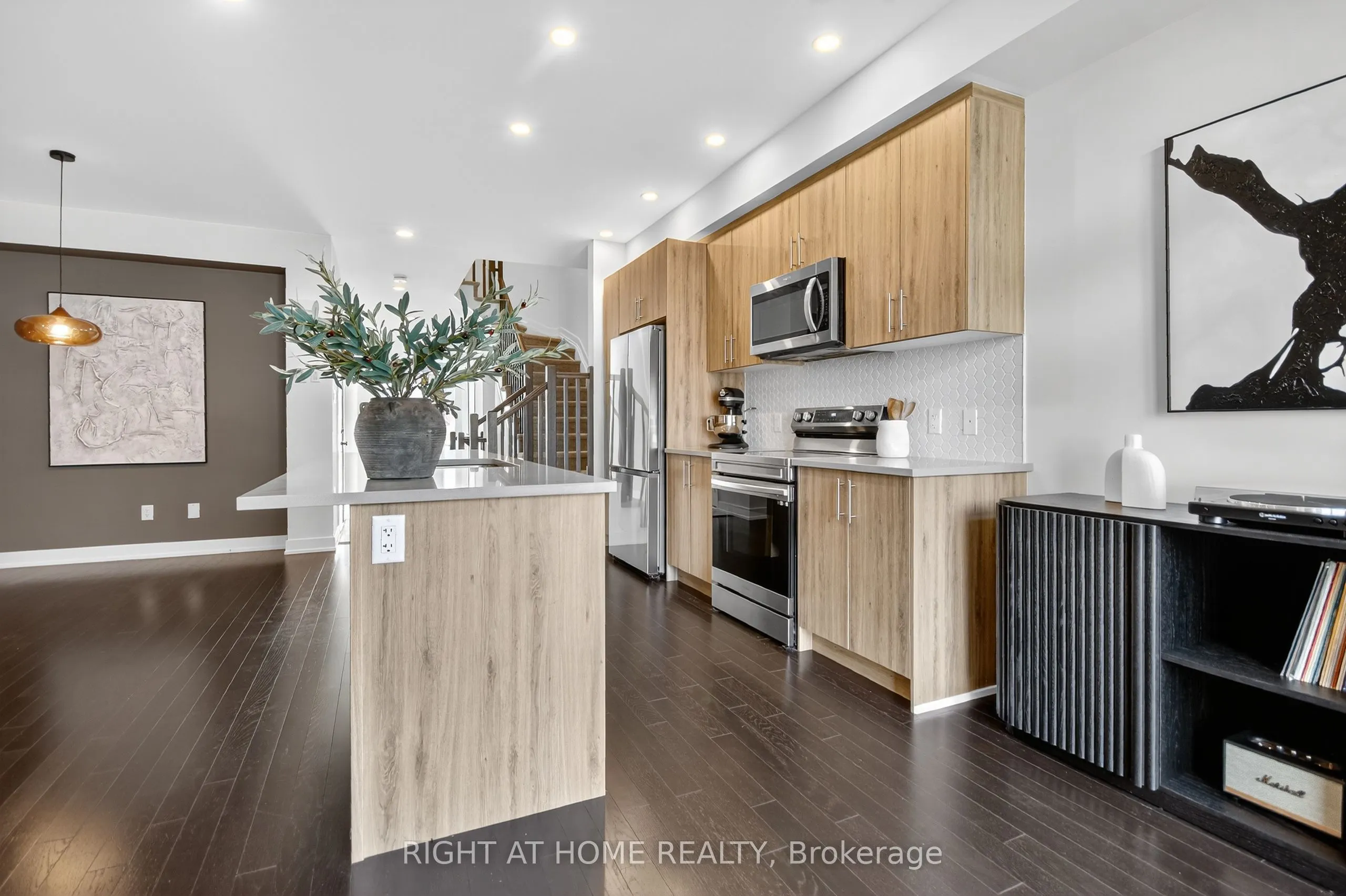 2329 Goldhawk Drive