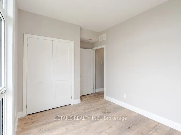 659 Donat Street, #101