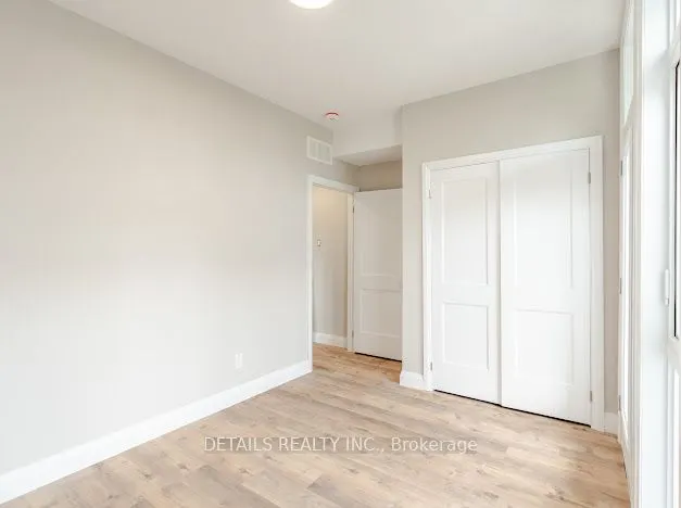659 Donat Street, #101