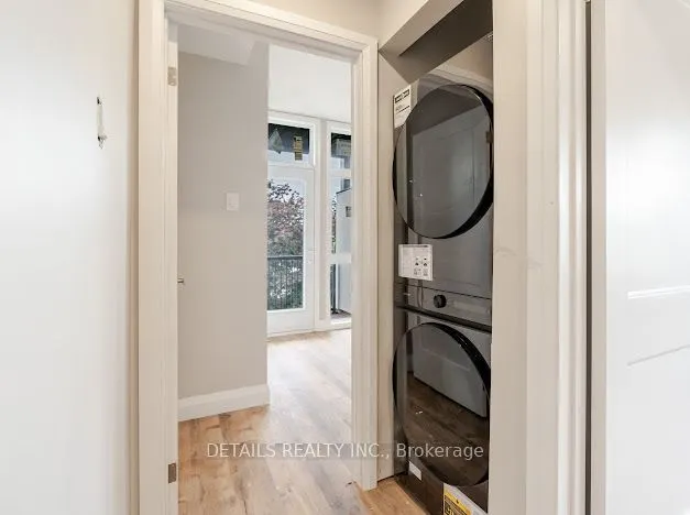 659 Donat Street, #101