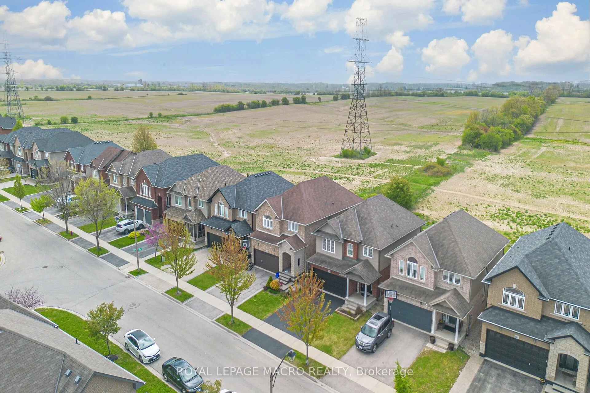 115 Pelech Crescent