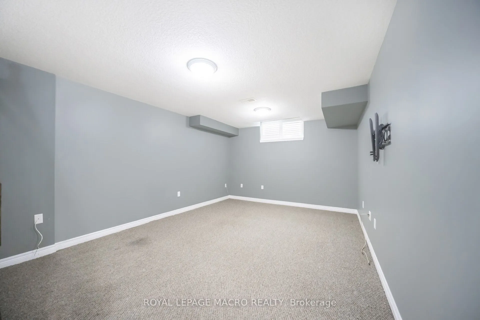 115 Pelech Crescent