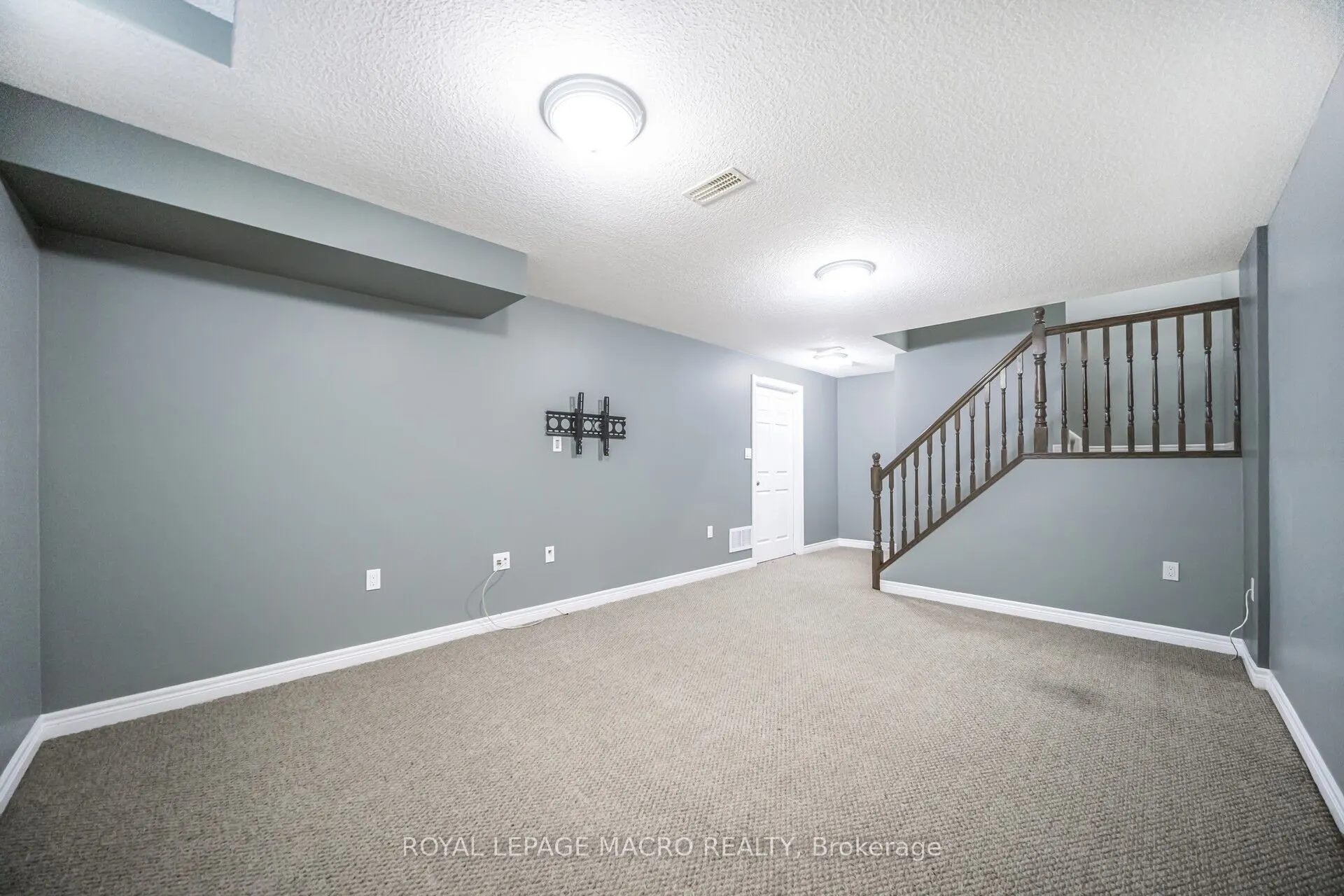 115 Pelech Crescent
