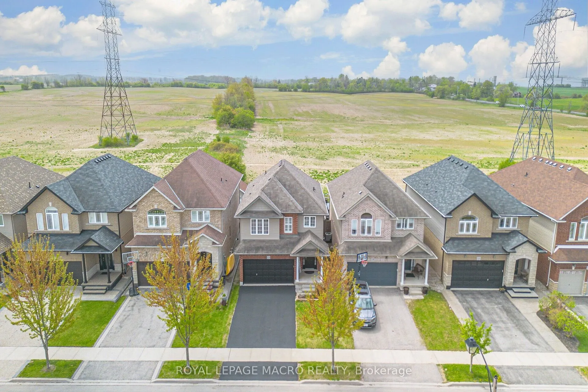 115 Pelech Crescent