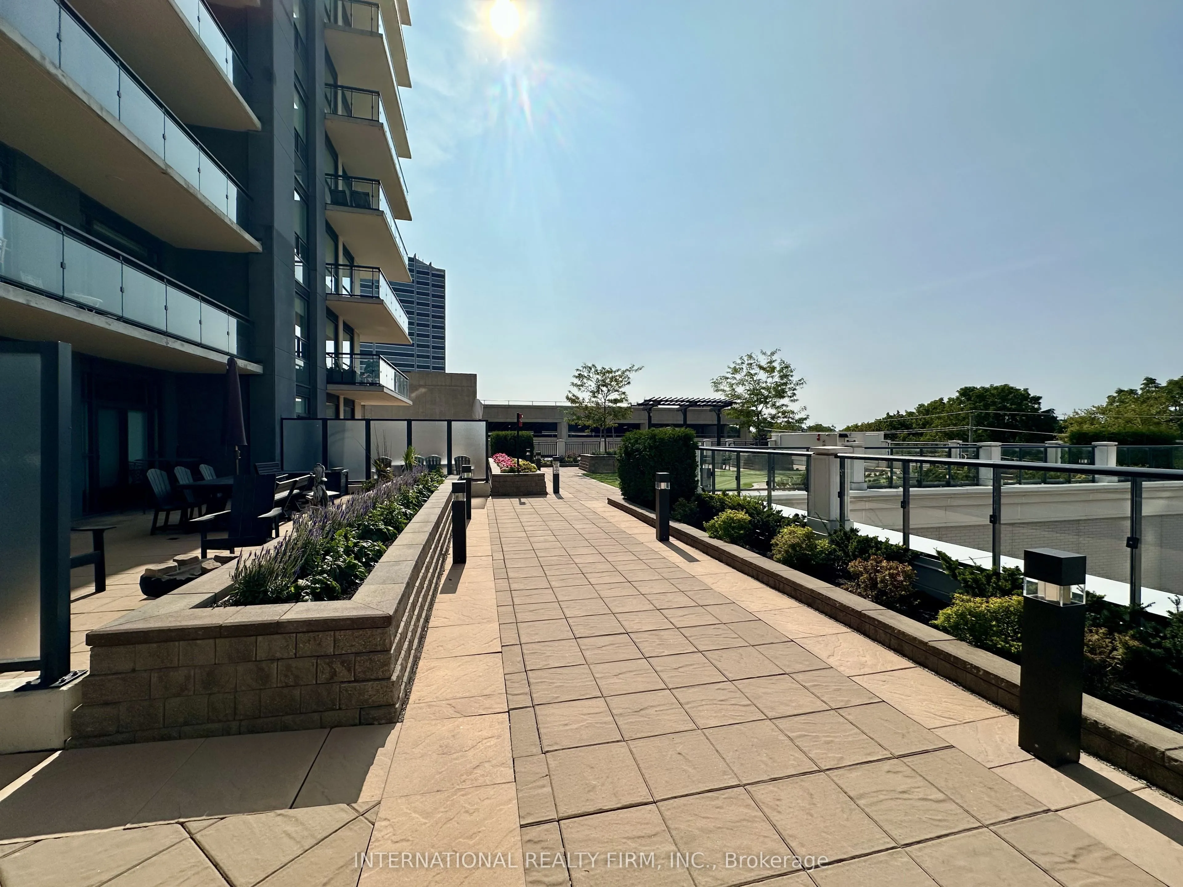 155 Caroline Street S, #08
