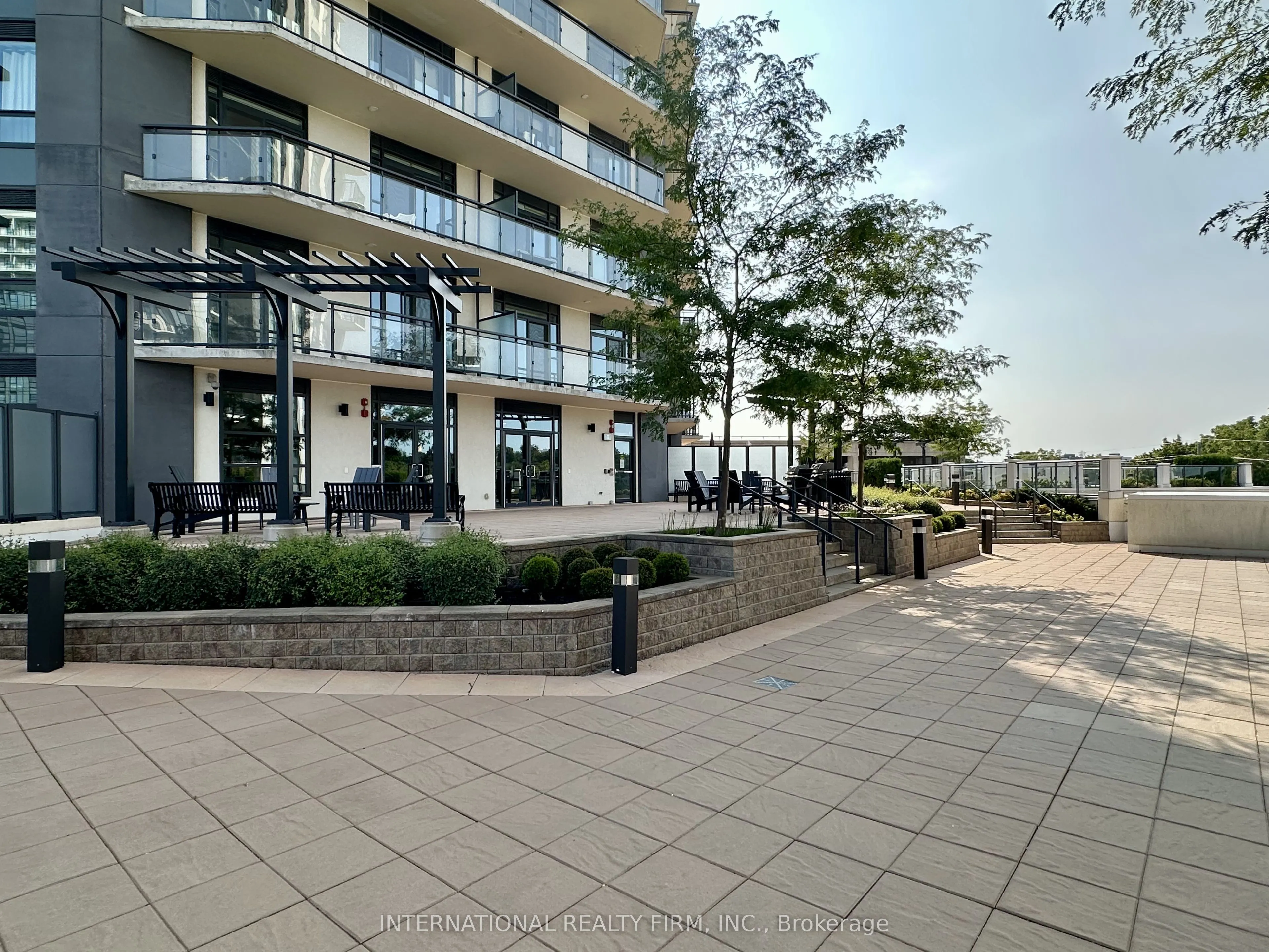 155 Caroline Street S, #08