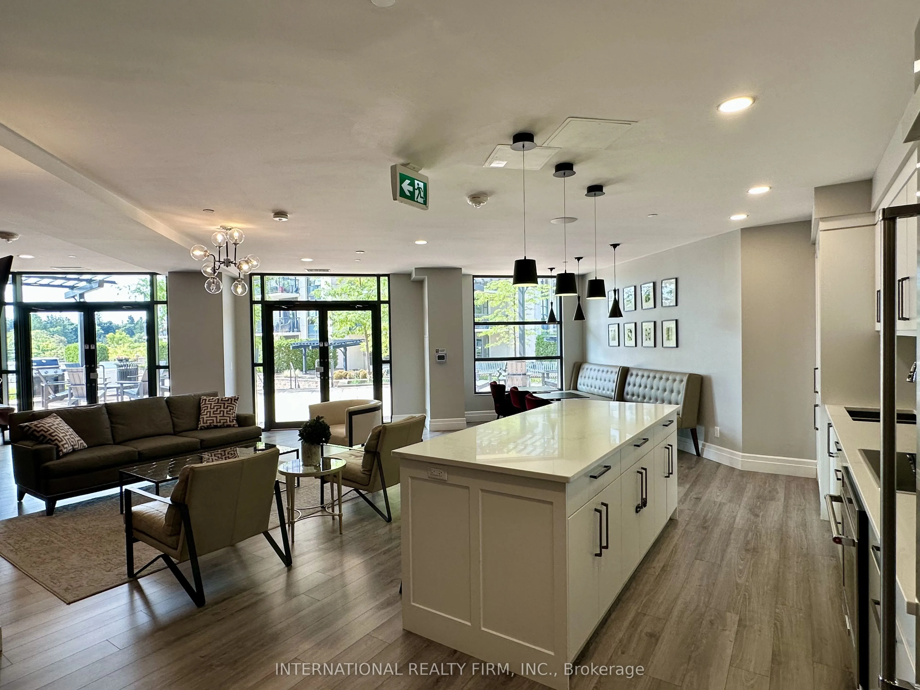 155 Caroline Street S, #08