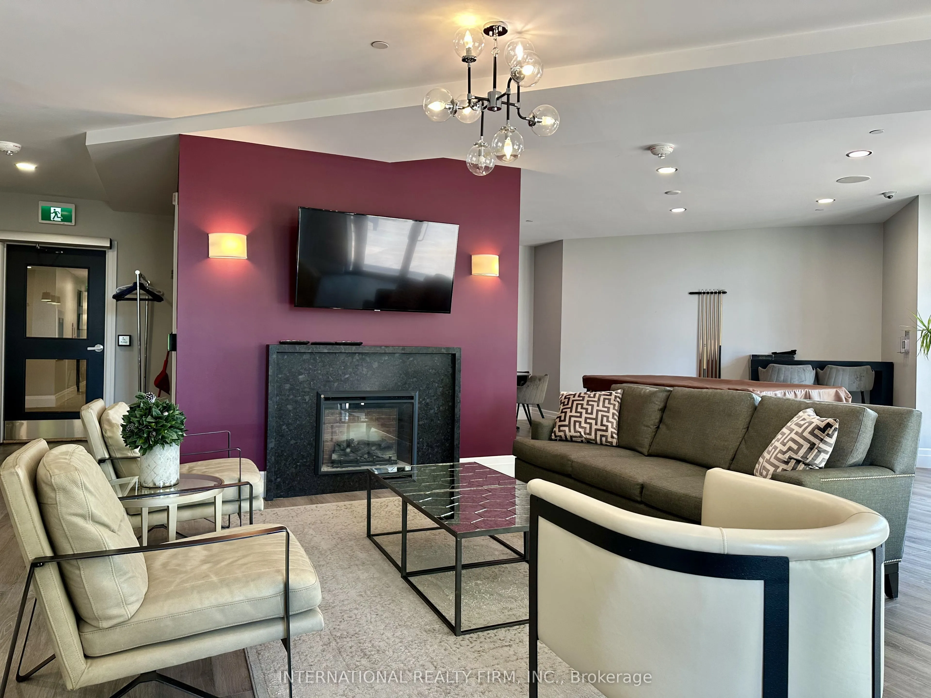 155 Caroline Street S, #08