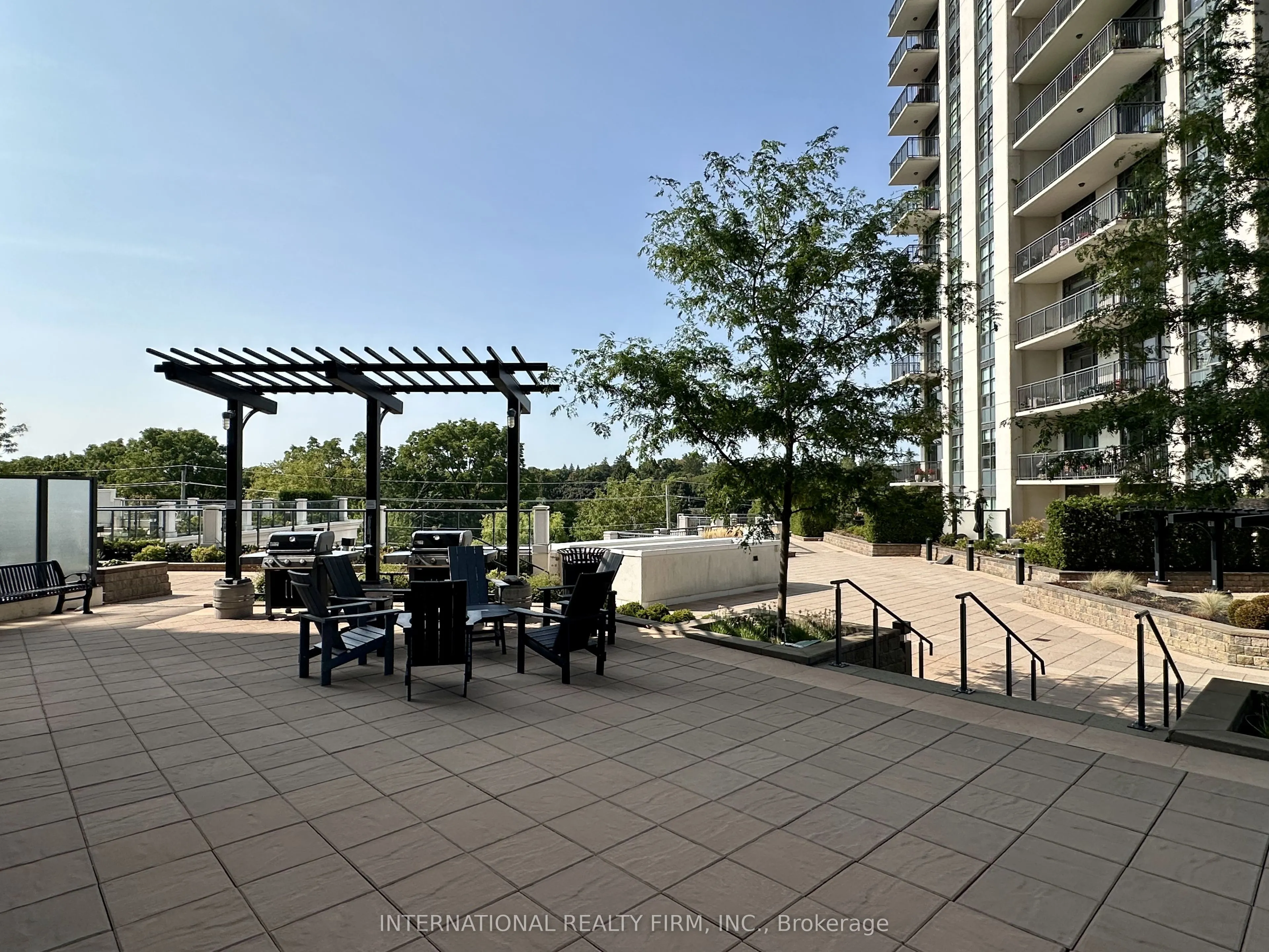 155 Caroline Street S, #08