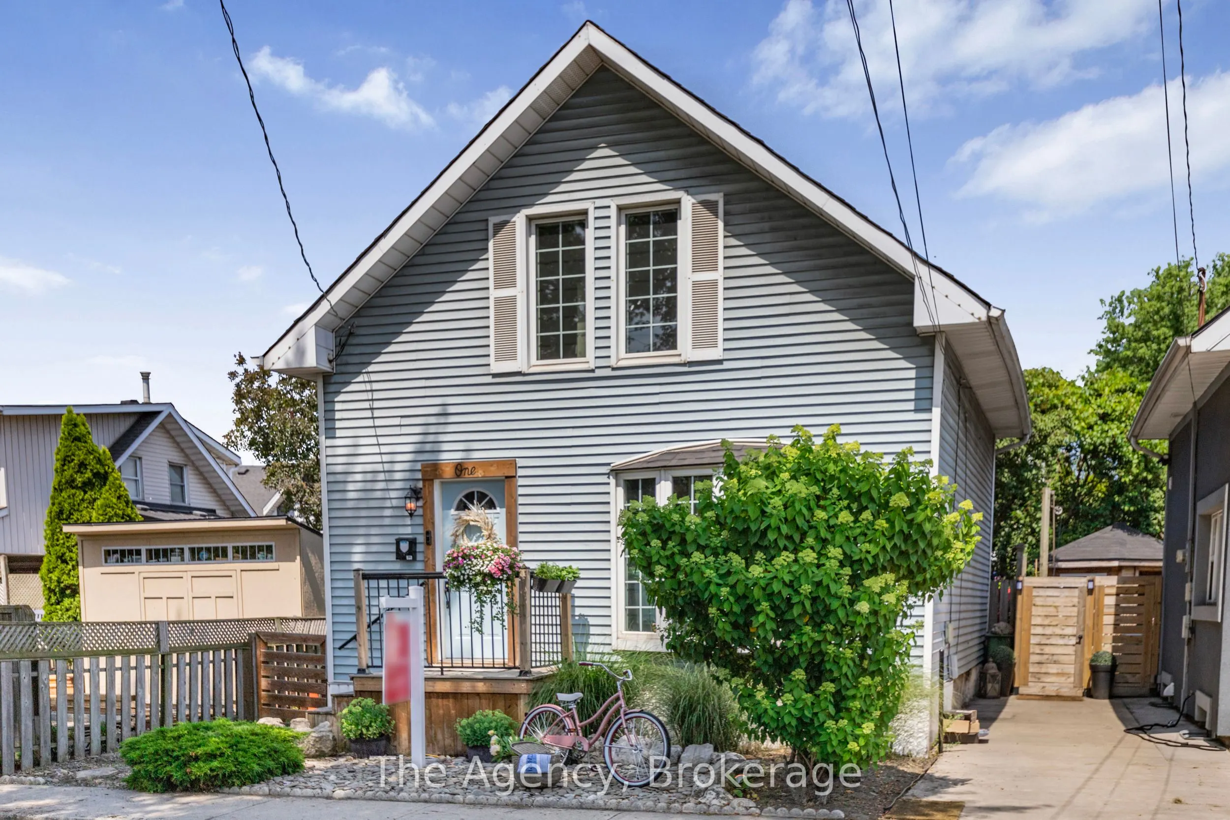1 Mareve Avenue