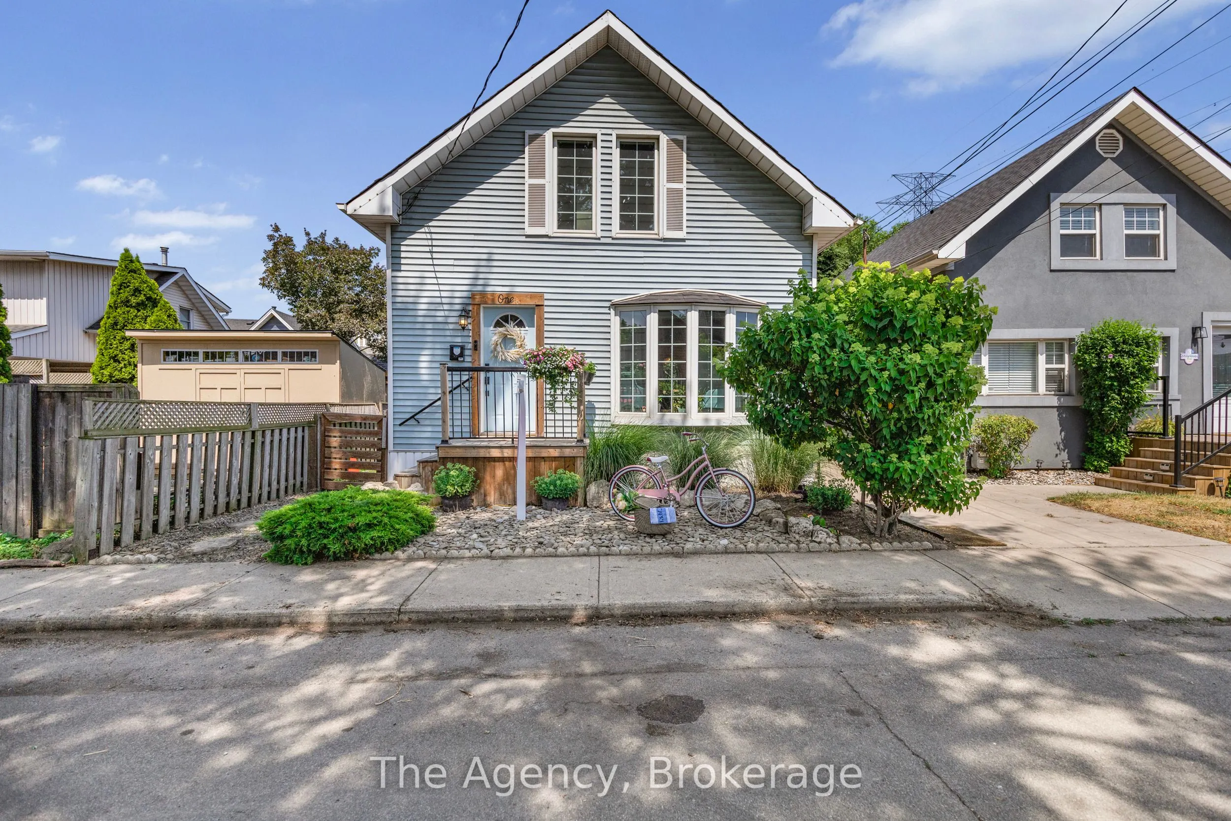 1 Mareve Avenue