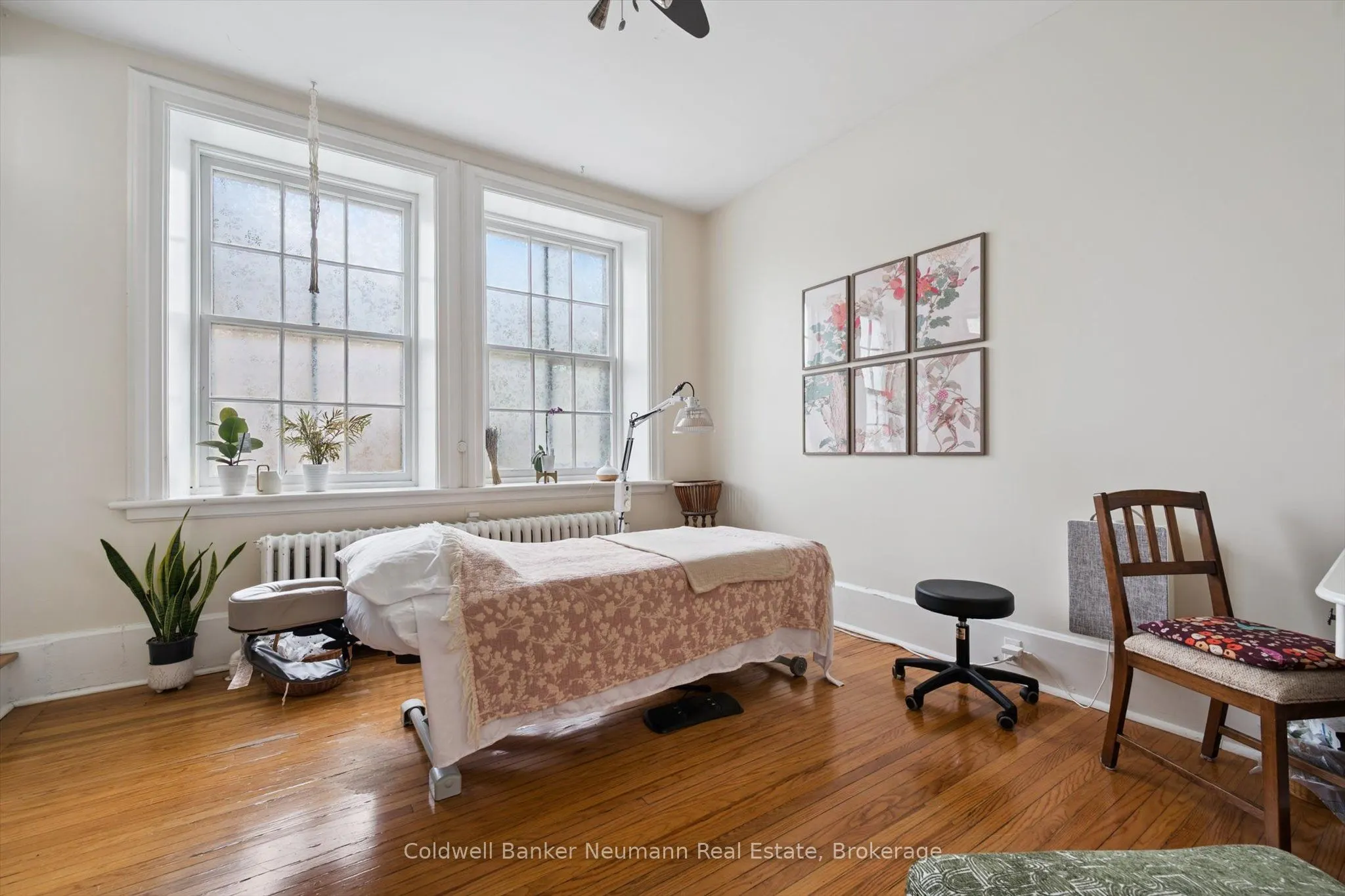 221 WOOLWICH Street