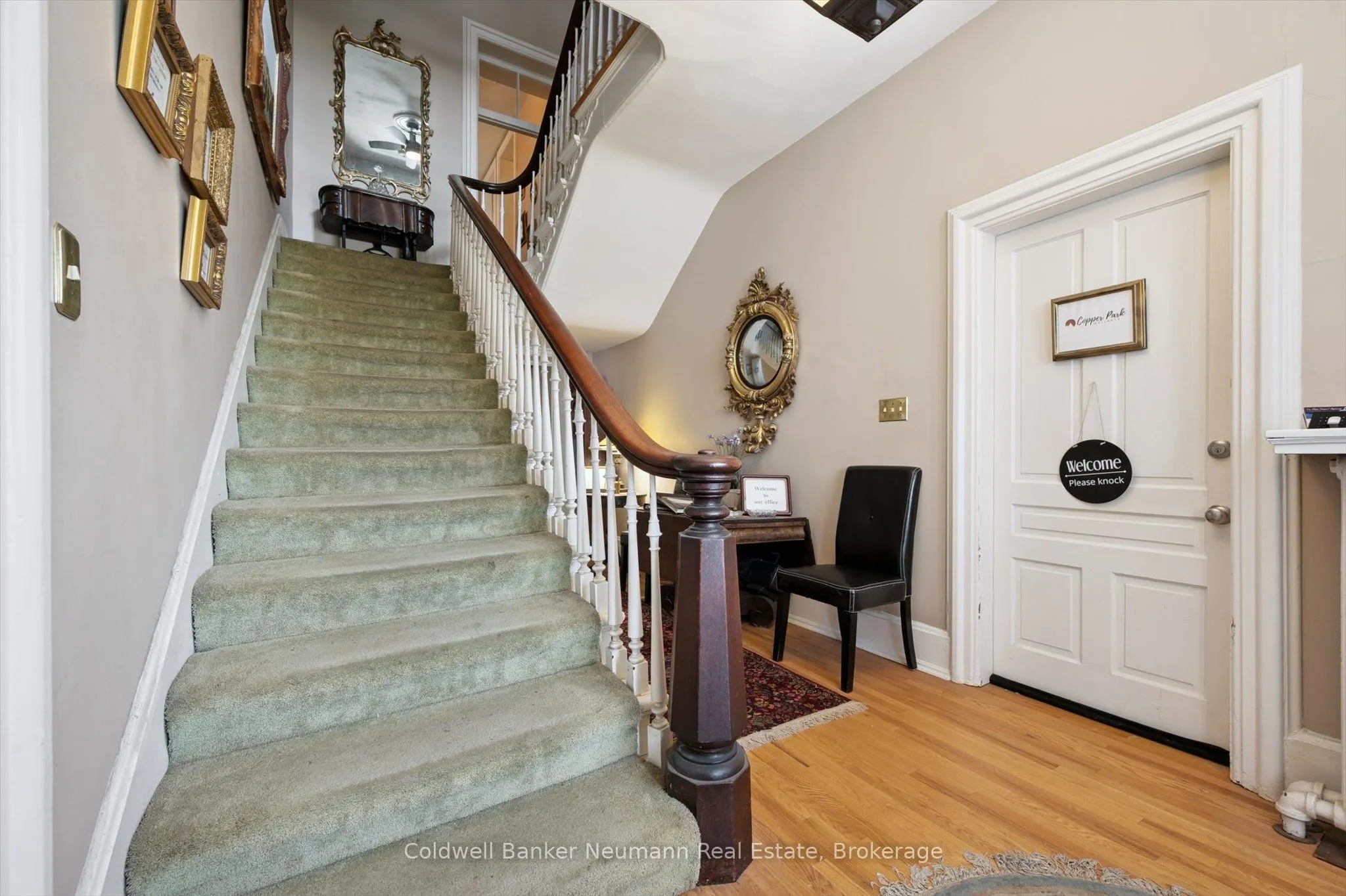 221 WOOLWICH Street