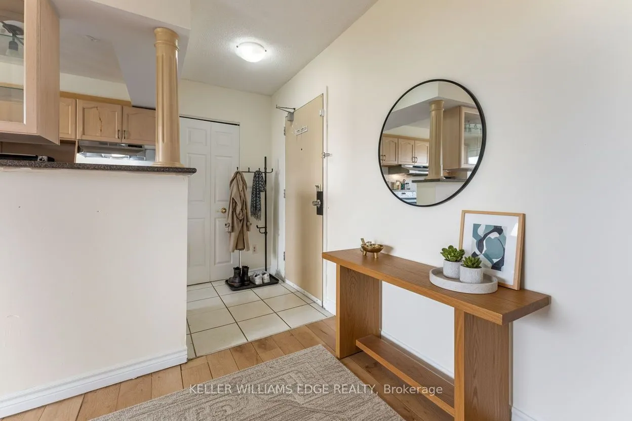 851 Queenston Road, #802