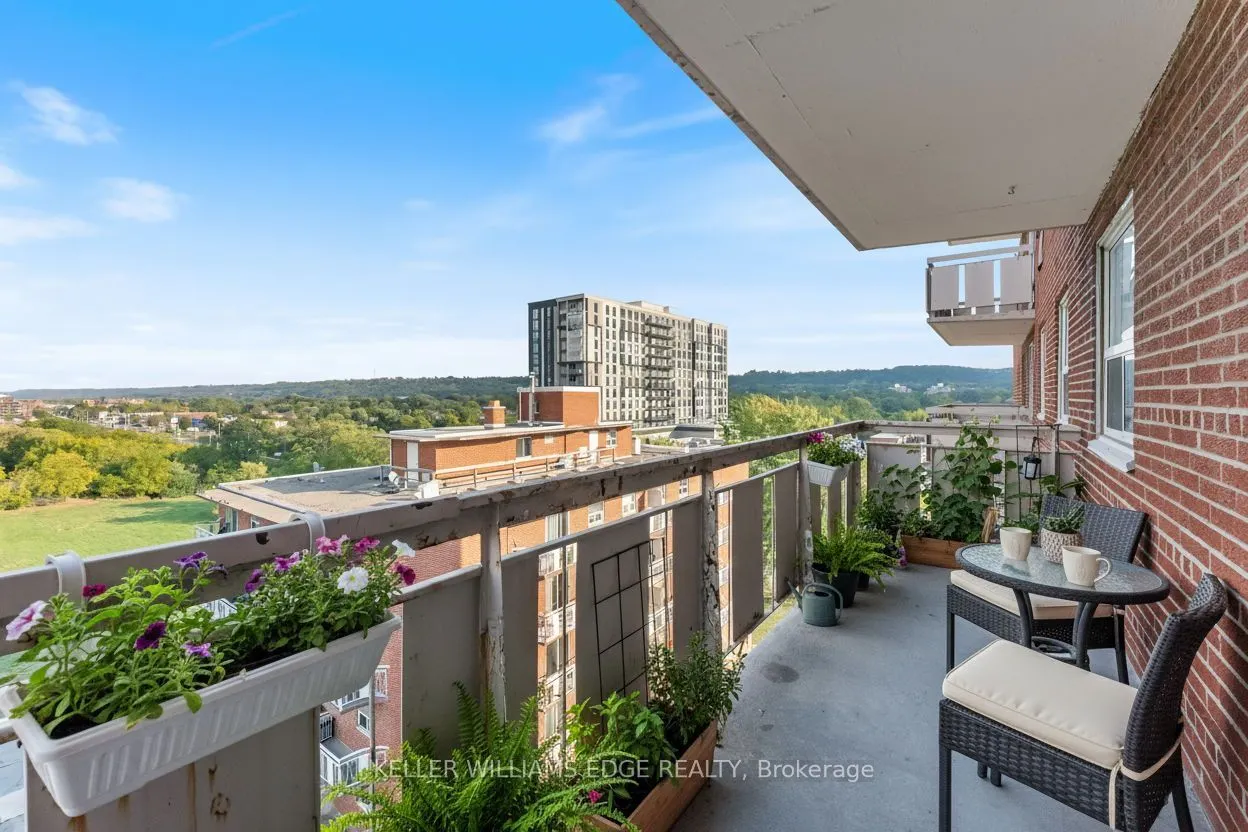 851 Queenston Road, #802
