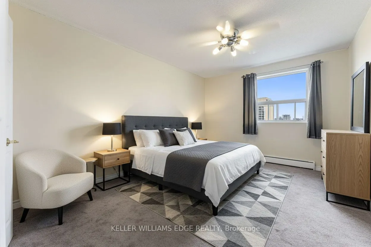 851 Queenston Road, #802