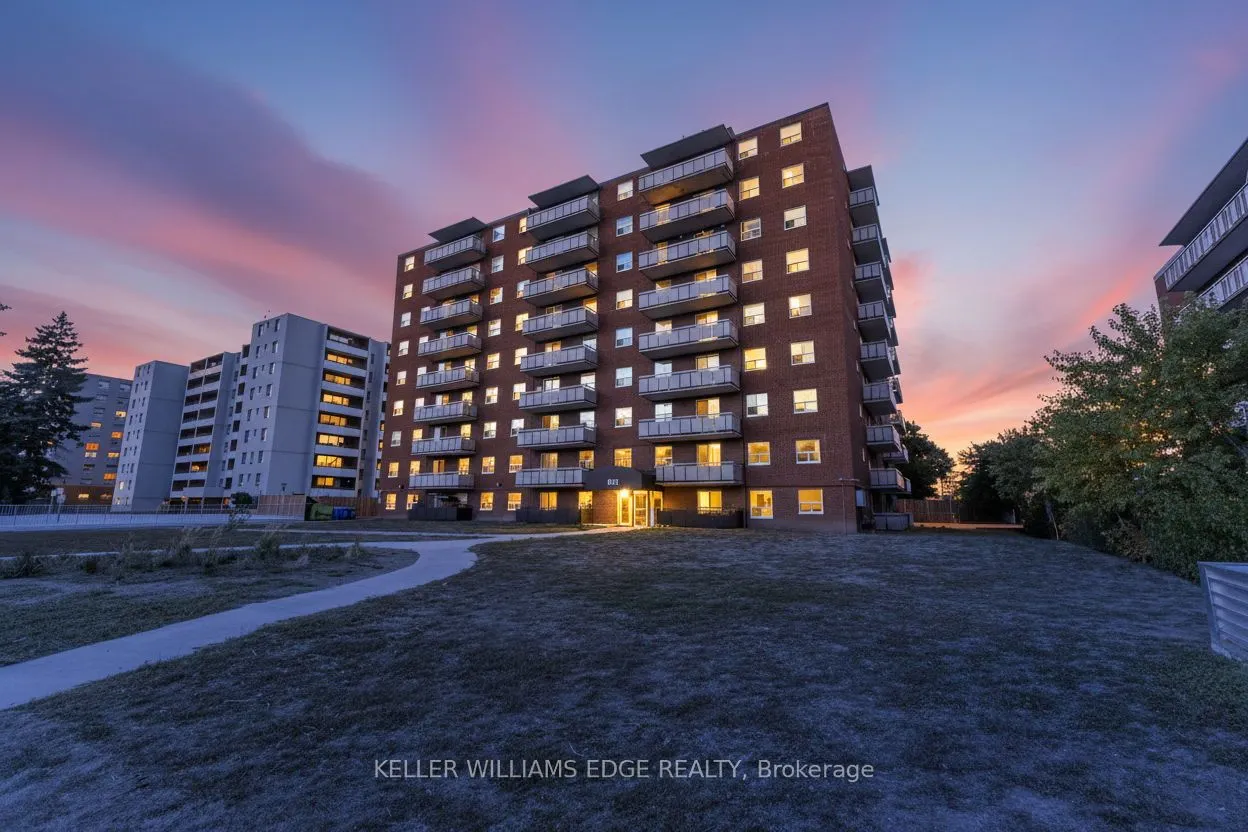 851 Queenston Road, #802
