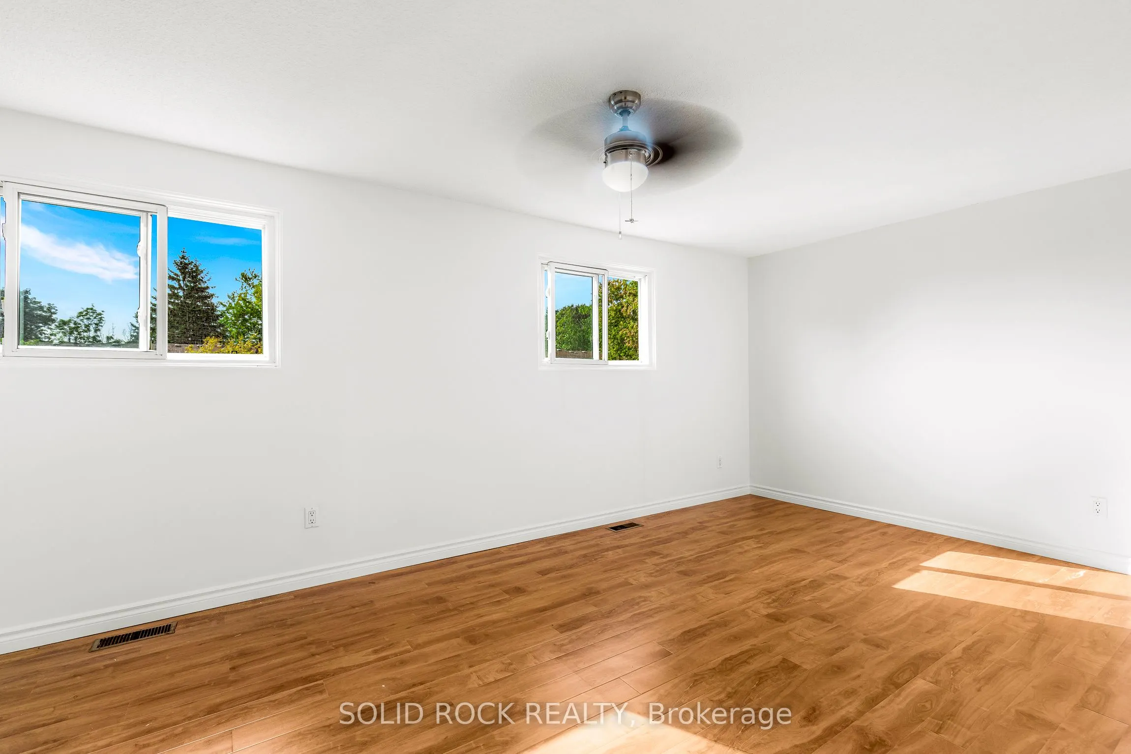 29 Windfield Crescent