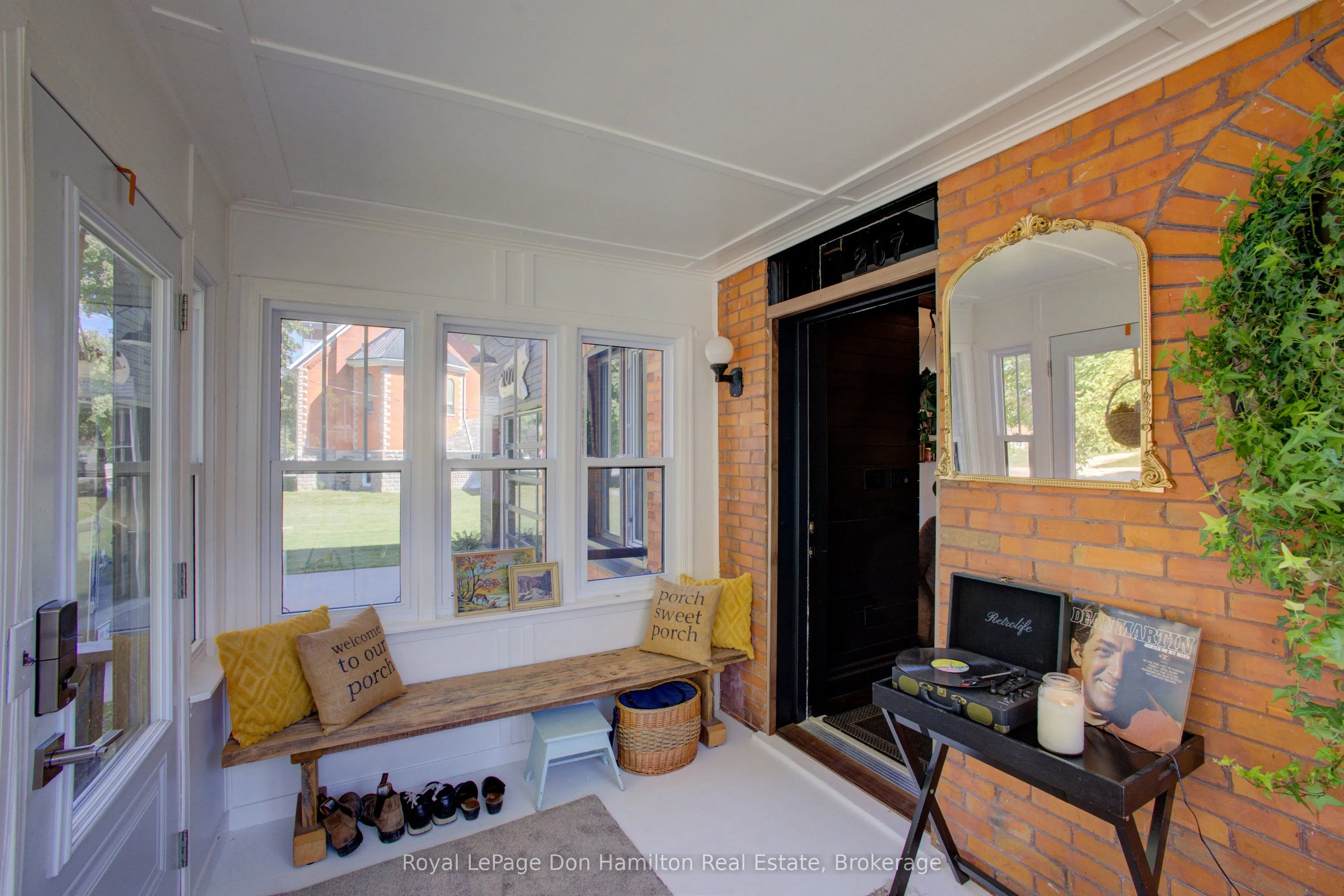 207 King Street
