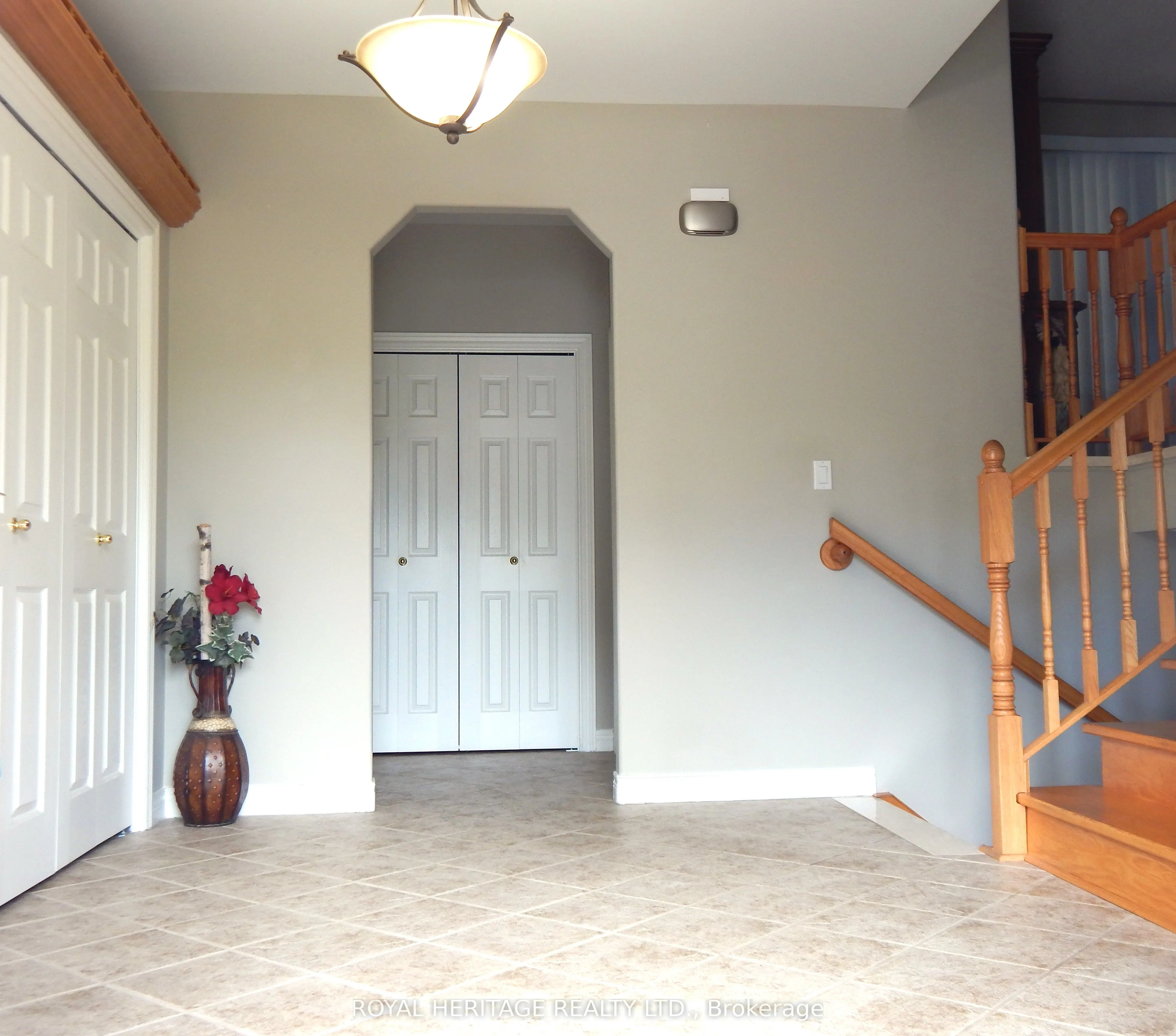 10 VICARI Road
