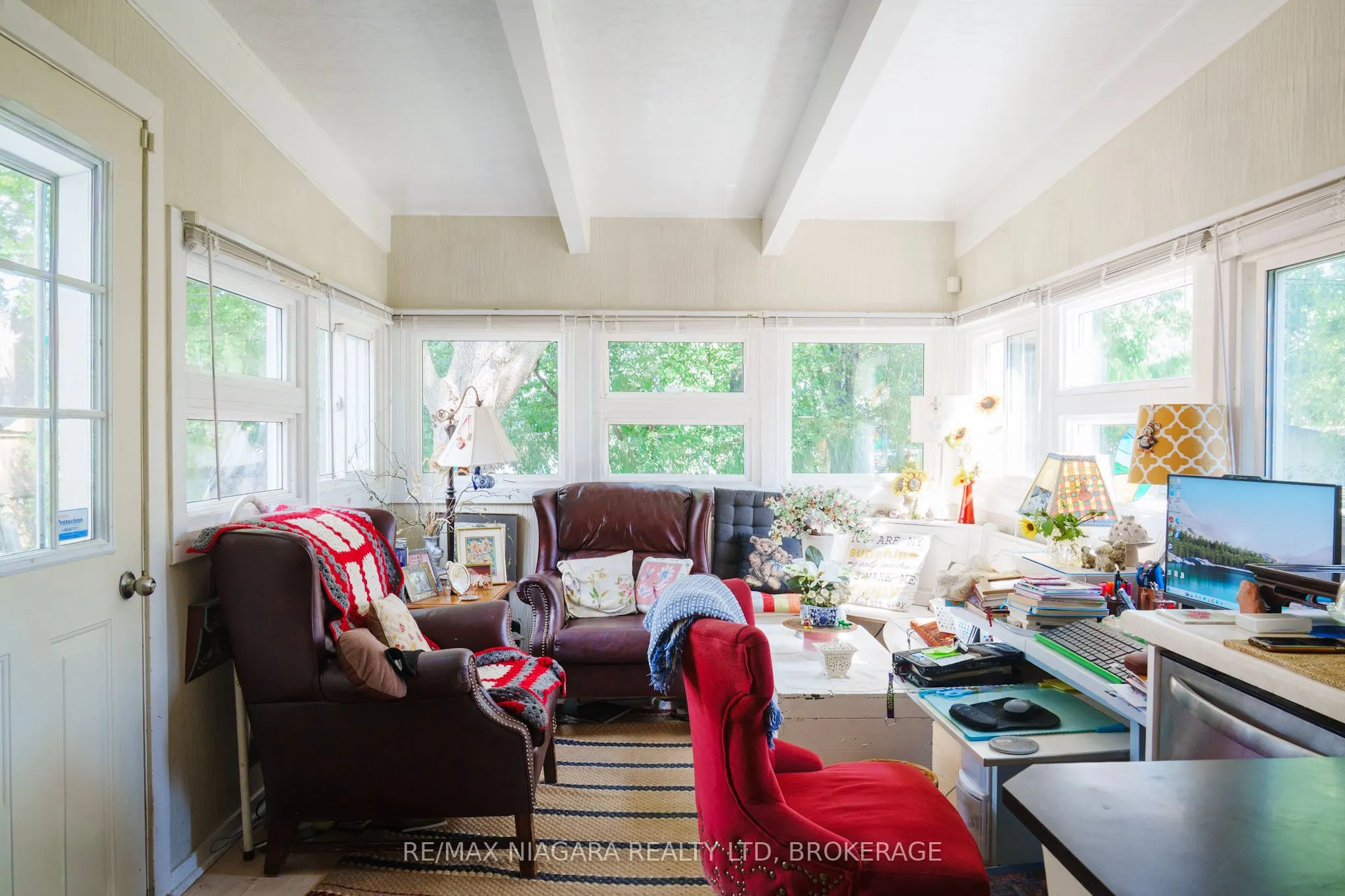 600 Lakeview Road