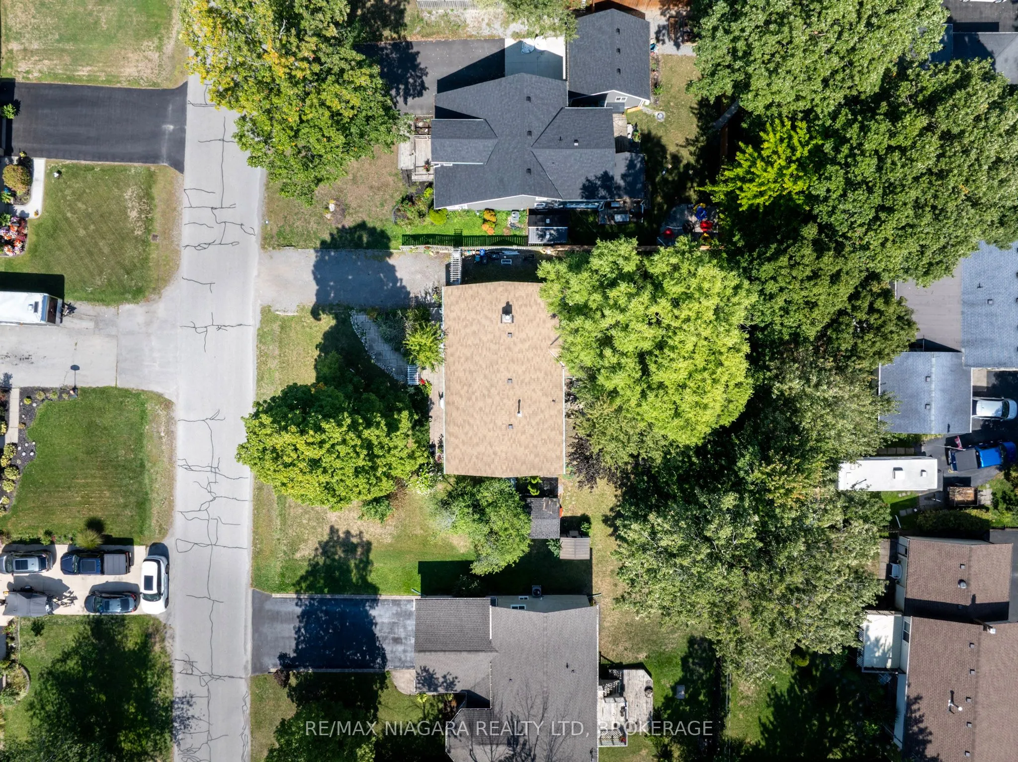 600 Lakeview Road