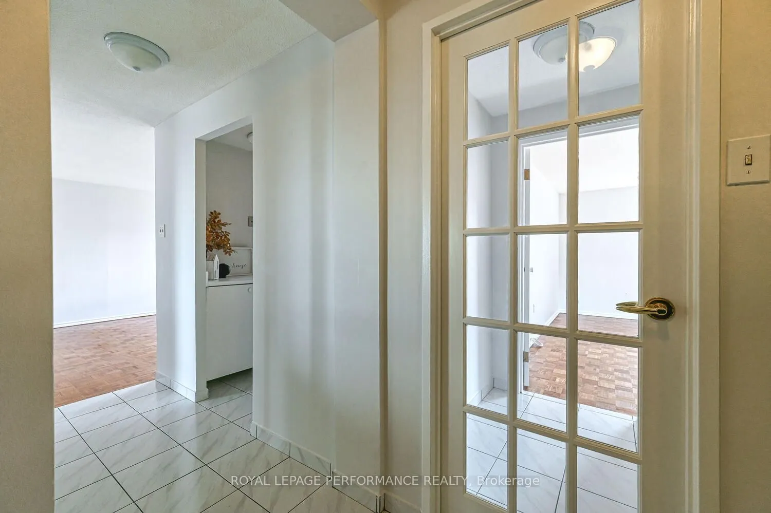 1356 Meadowlands Drive E, #607