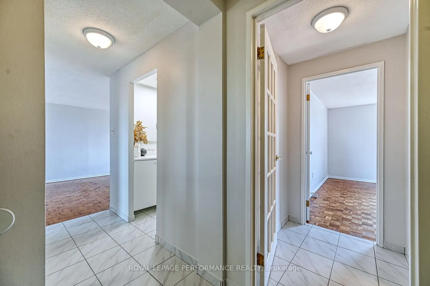 1356 Meadowlands Drive E, #607